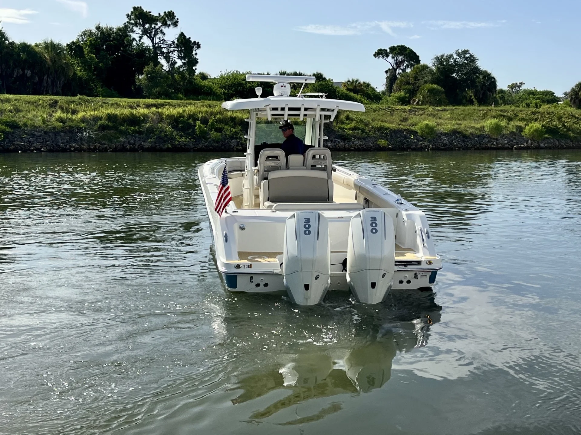 2020 Boston Whaler 330 OUTRAGE Image Thumbnail #6