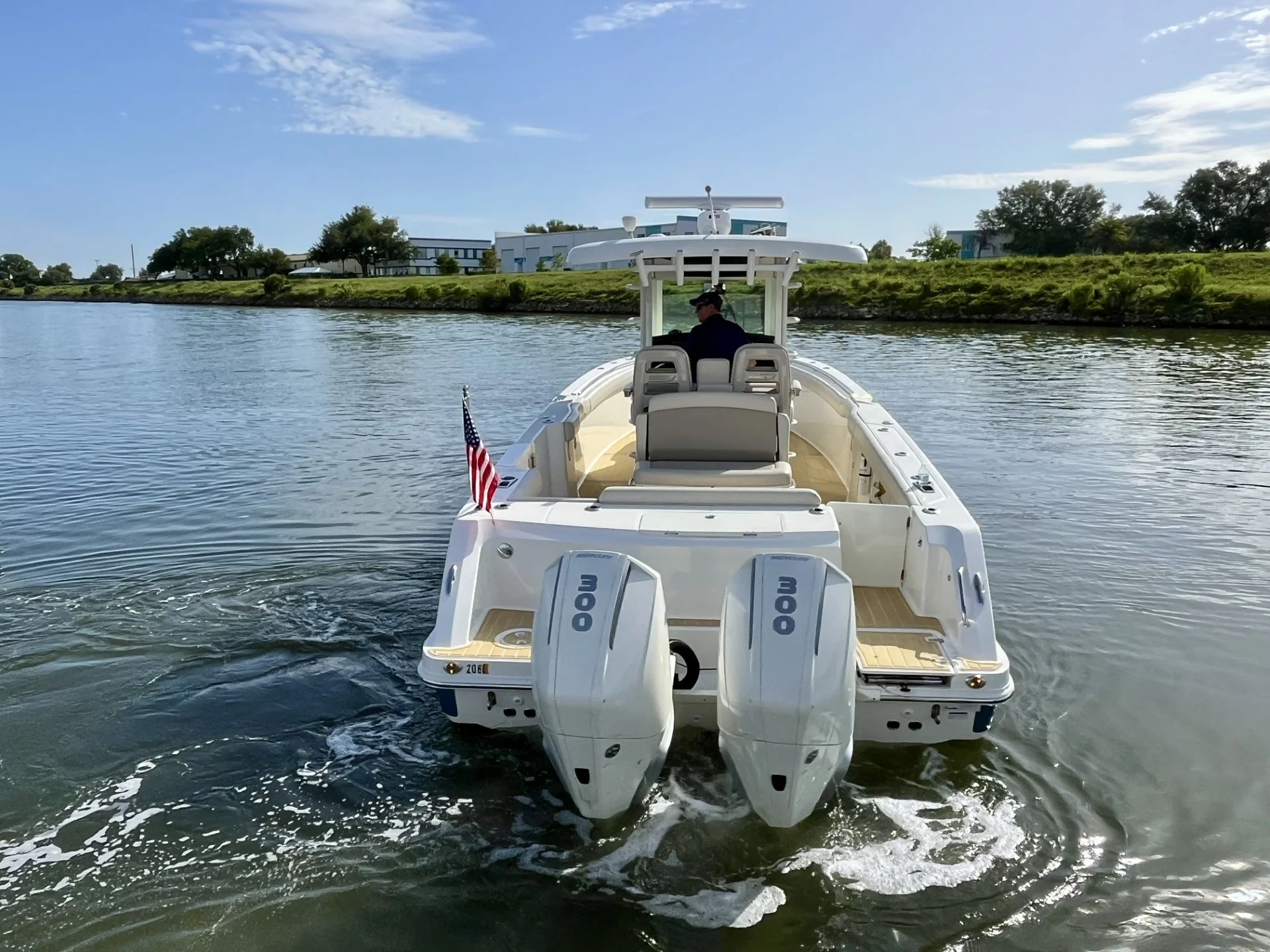 2020 Boston Whaler 330 OUTRAGE Image Thumbnail #10