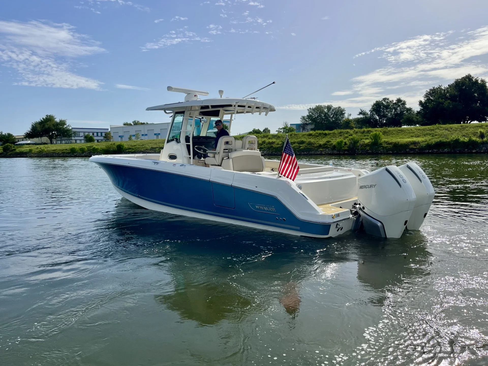 2020 Boston Whaler 330 OUTRAGE Image Thumbnail #11