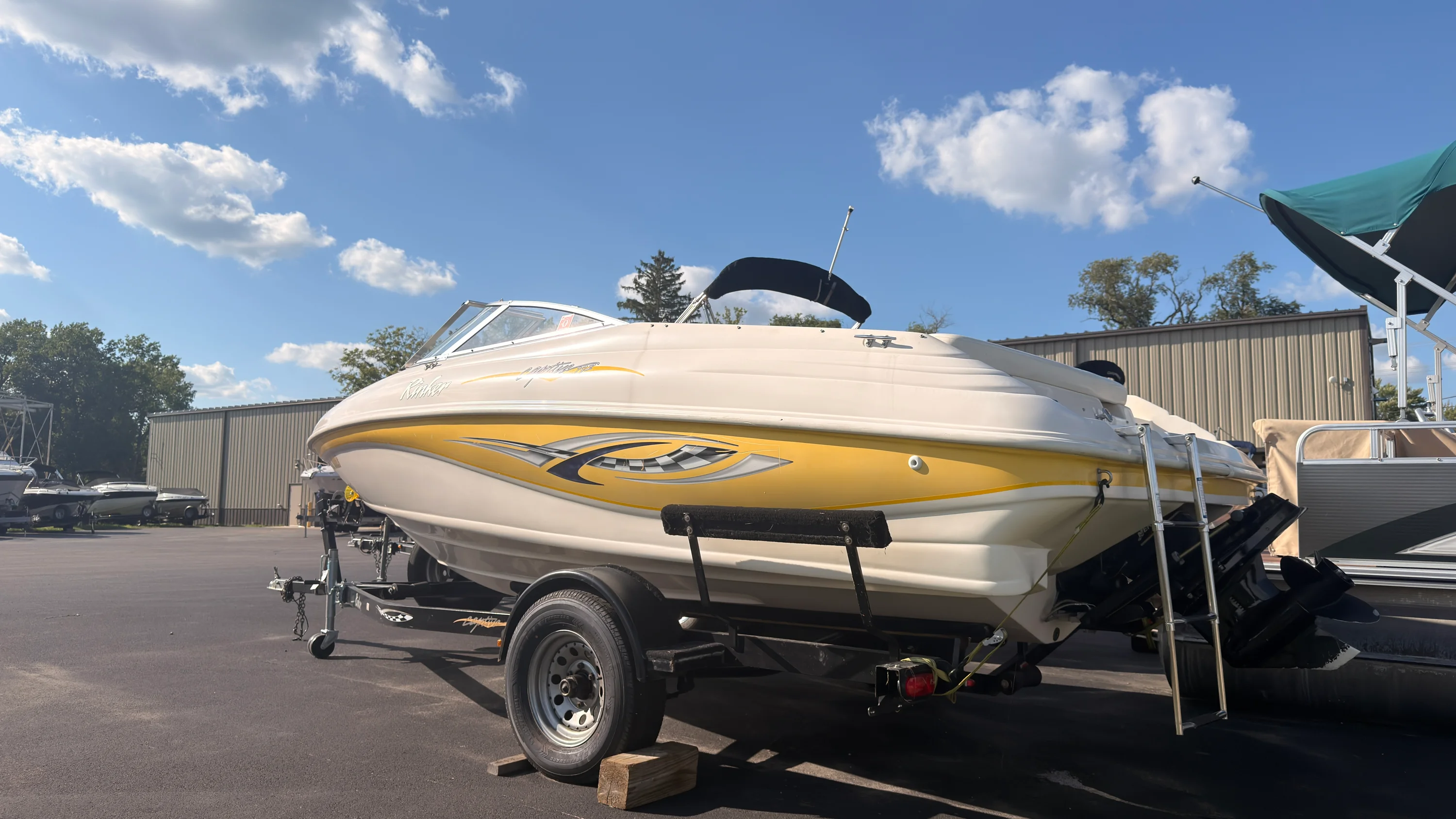 2002 Rinker CAPTIVA 192 Image Thumbnail #2