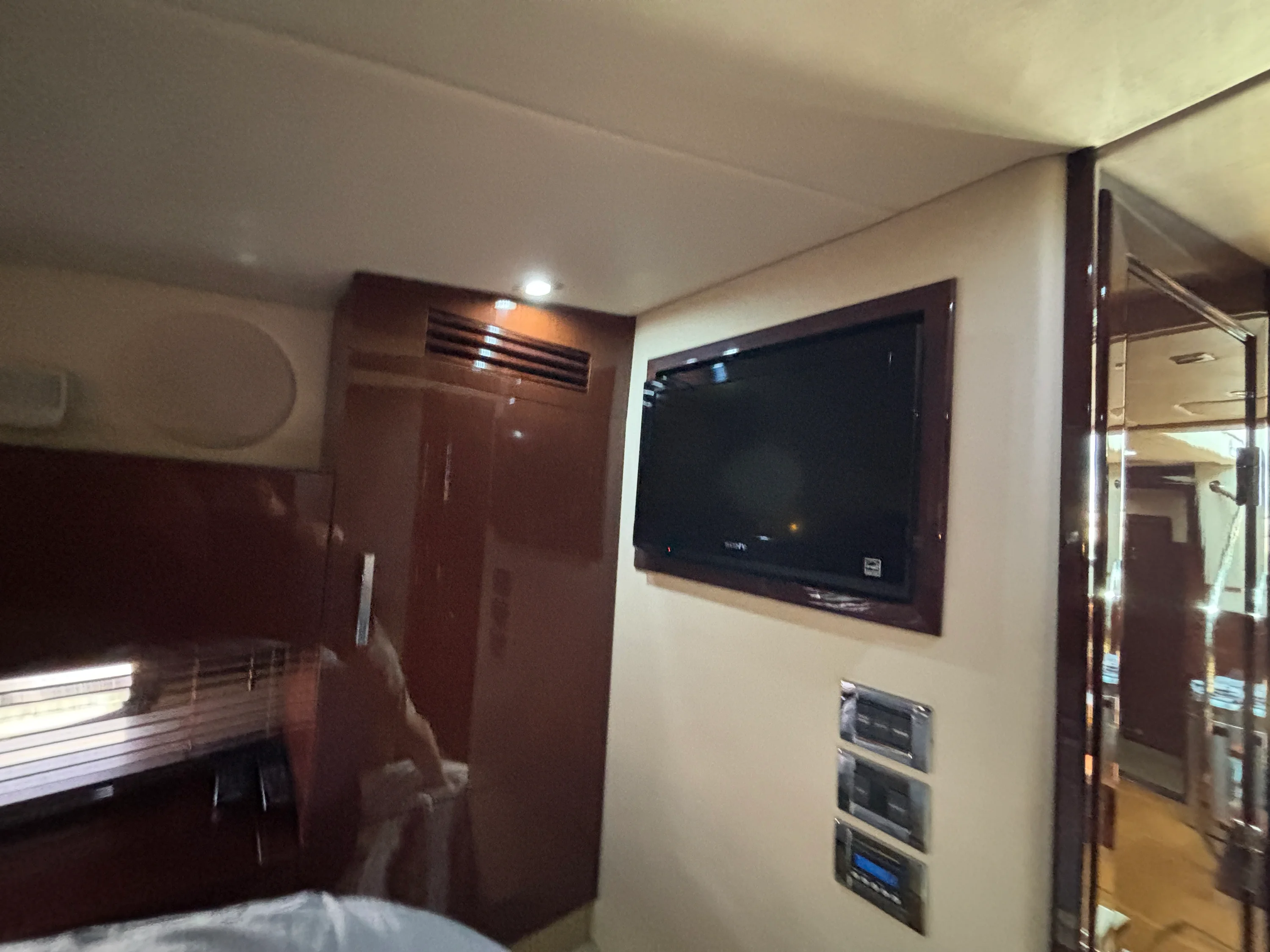 2012 Sea Ray 470 SUNDANCER Image Thumbnail #20