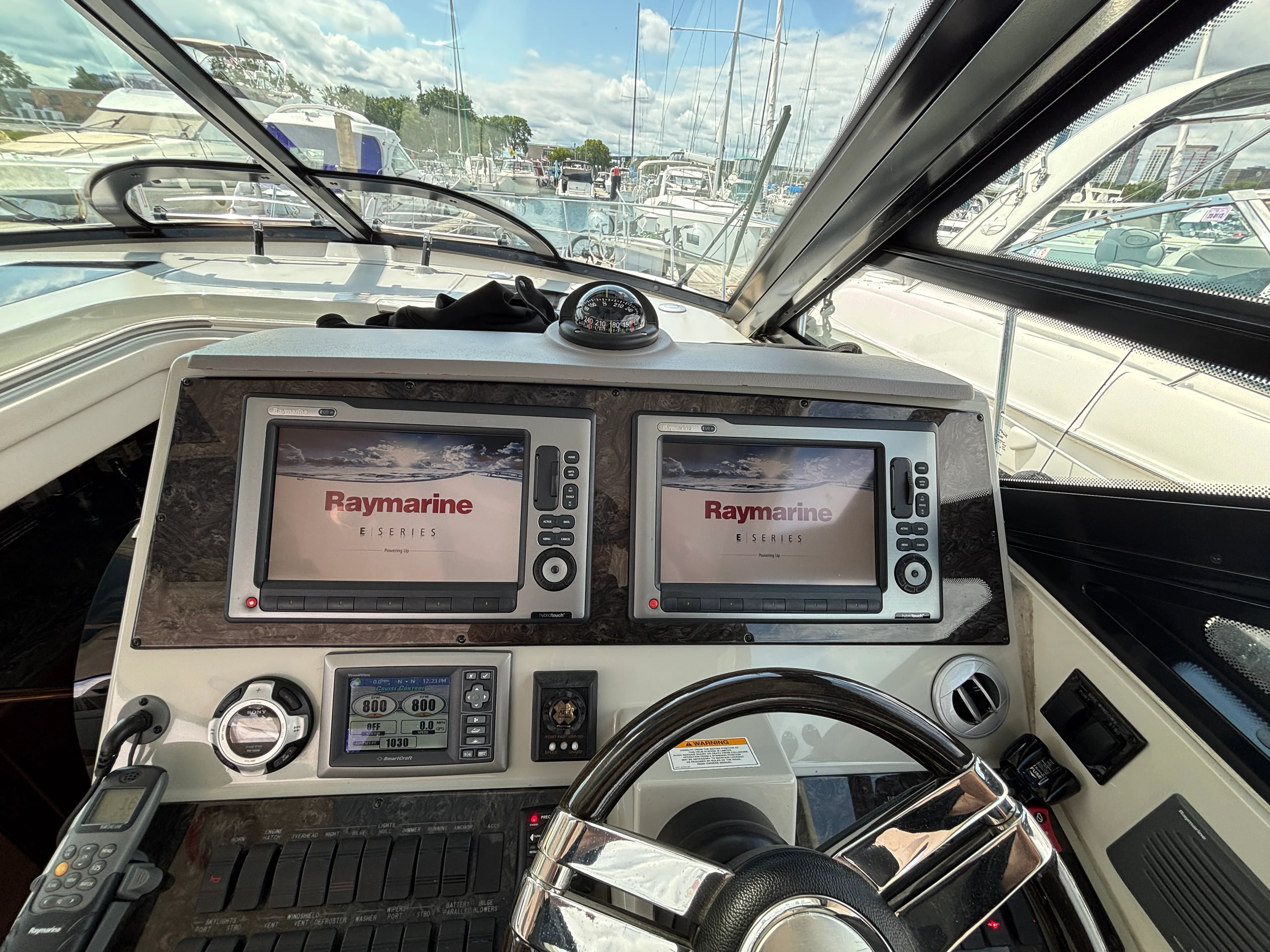 2012 Sea Ray 470 SUNDANCER Image Thumbnail #12