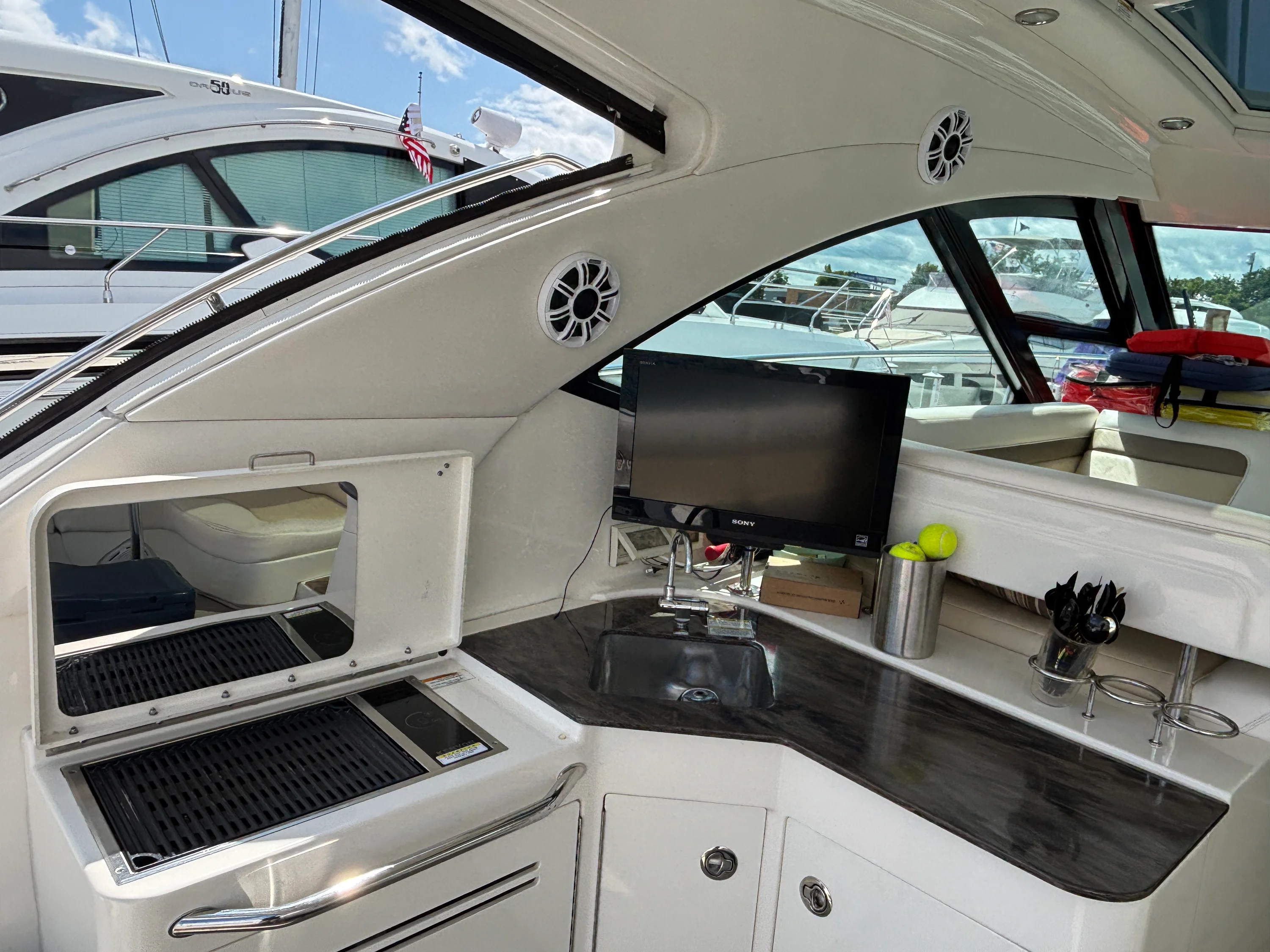 2012 Sea Ray 470 SUNDANCER Image Thumbnail #7