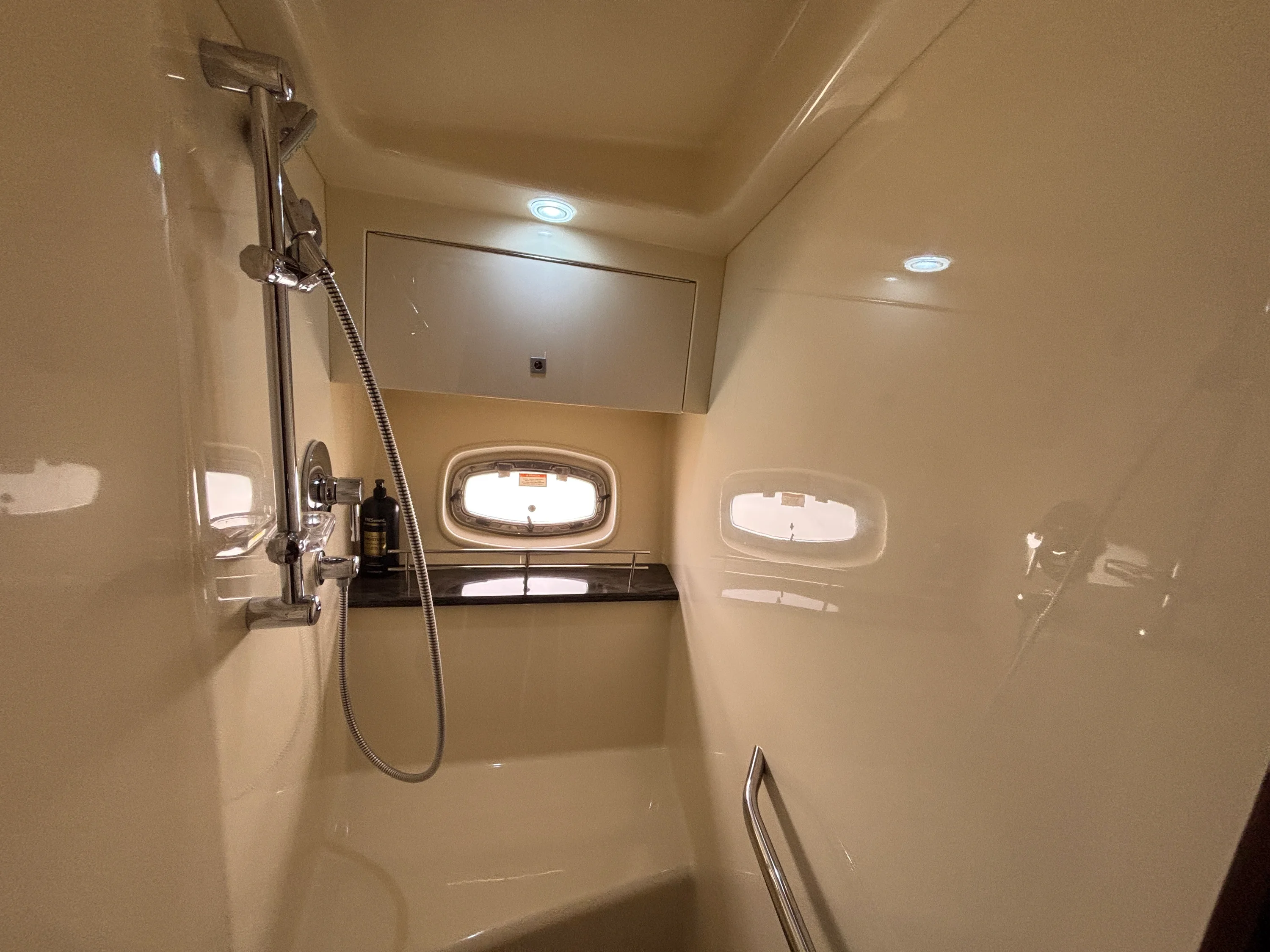2012 Sea Ray 470 SUNDANCER Image Thumbnail #23