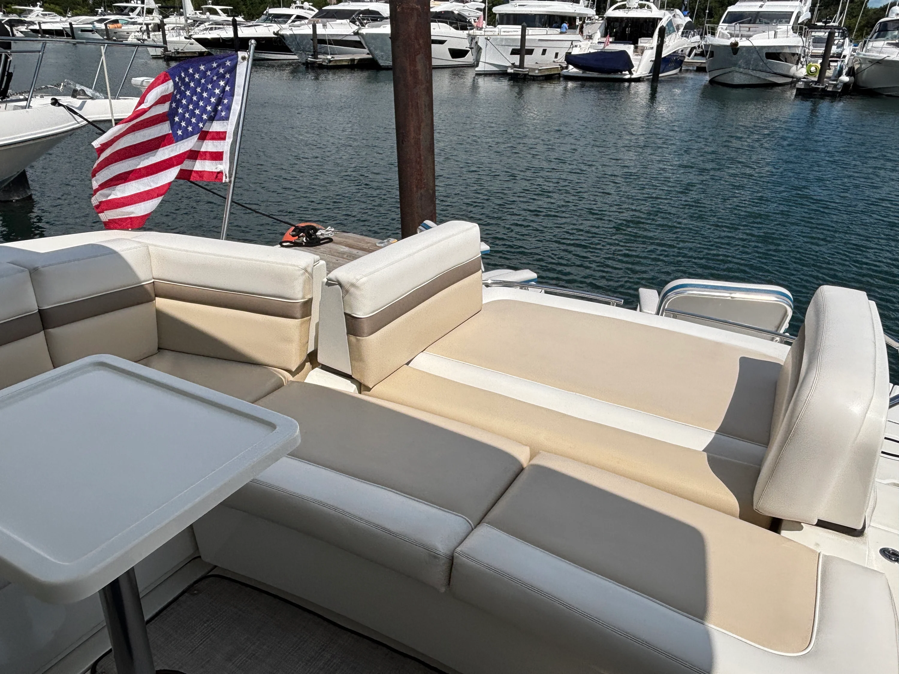 2012 Sea Ray 470 SUNDANCER Image Thumbnail #6