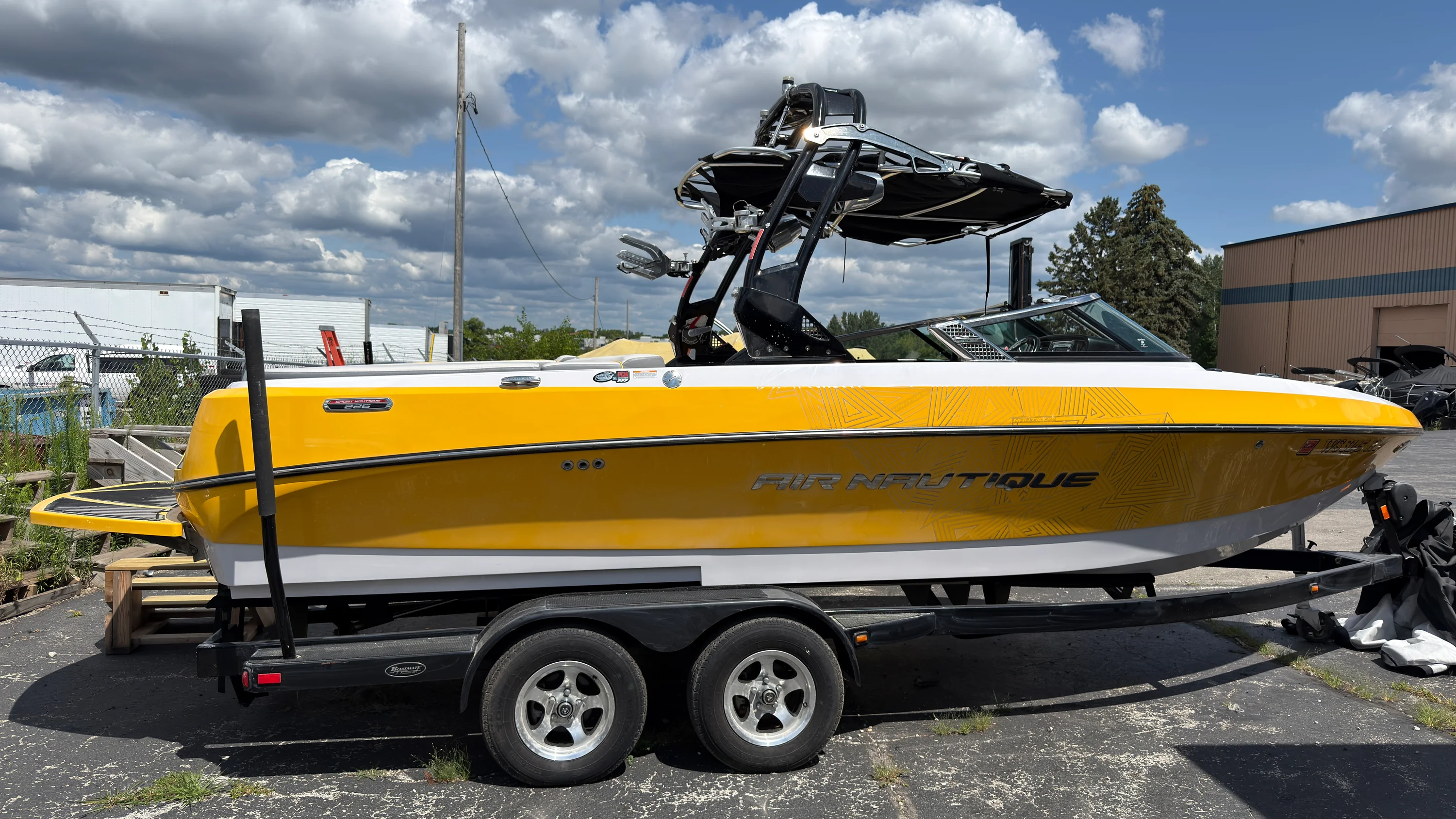 2011 Nautique 226 Image Thumbnail #4