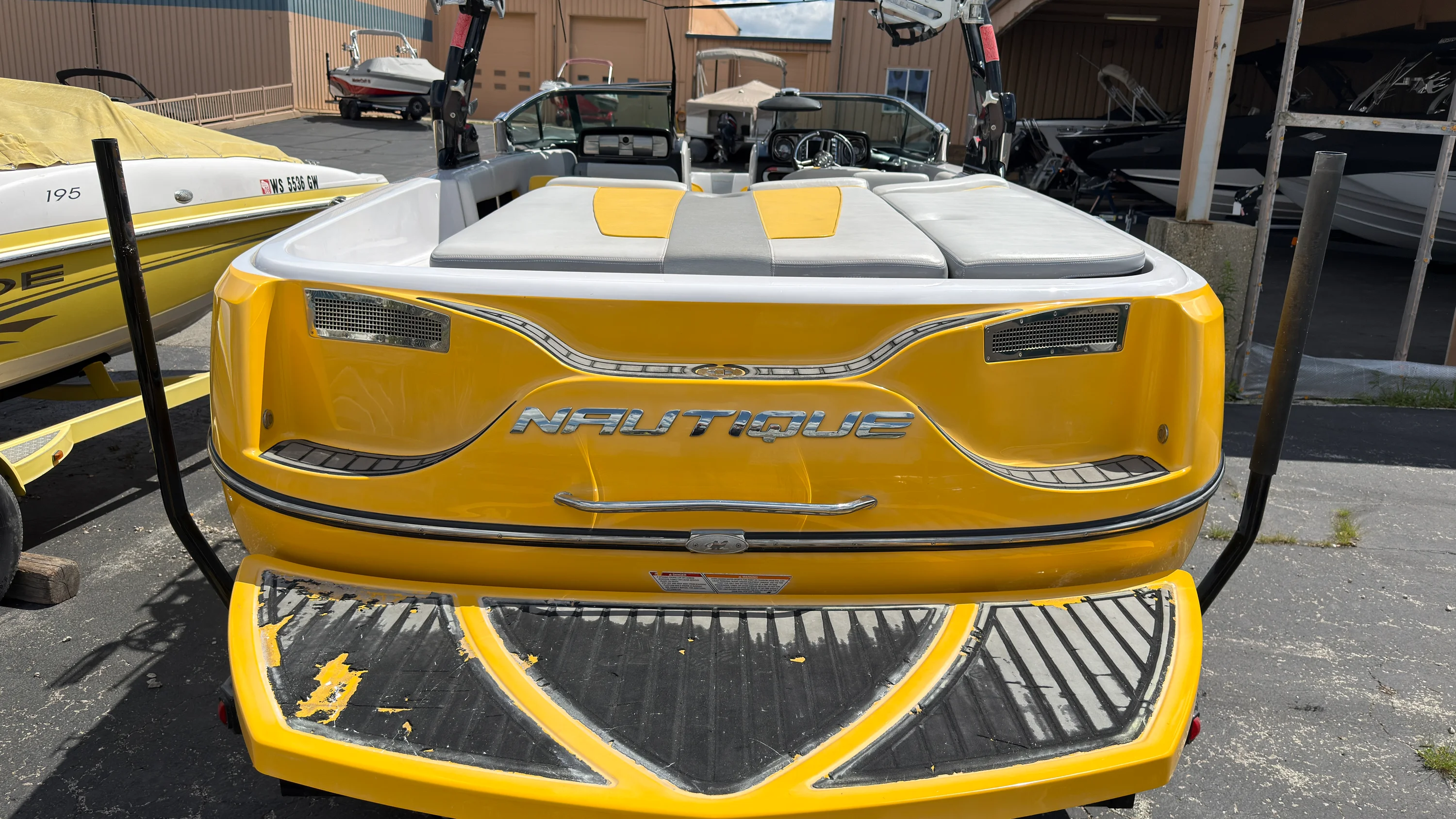 2011 Nautique 226 Image Thumbnail #7