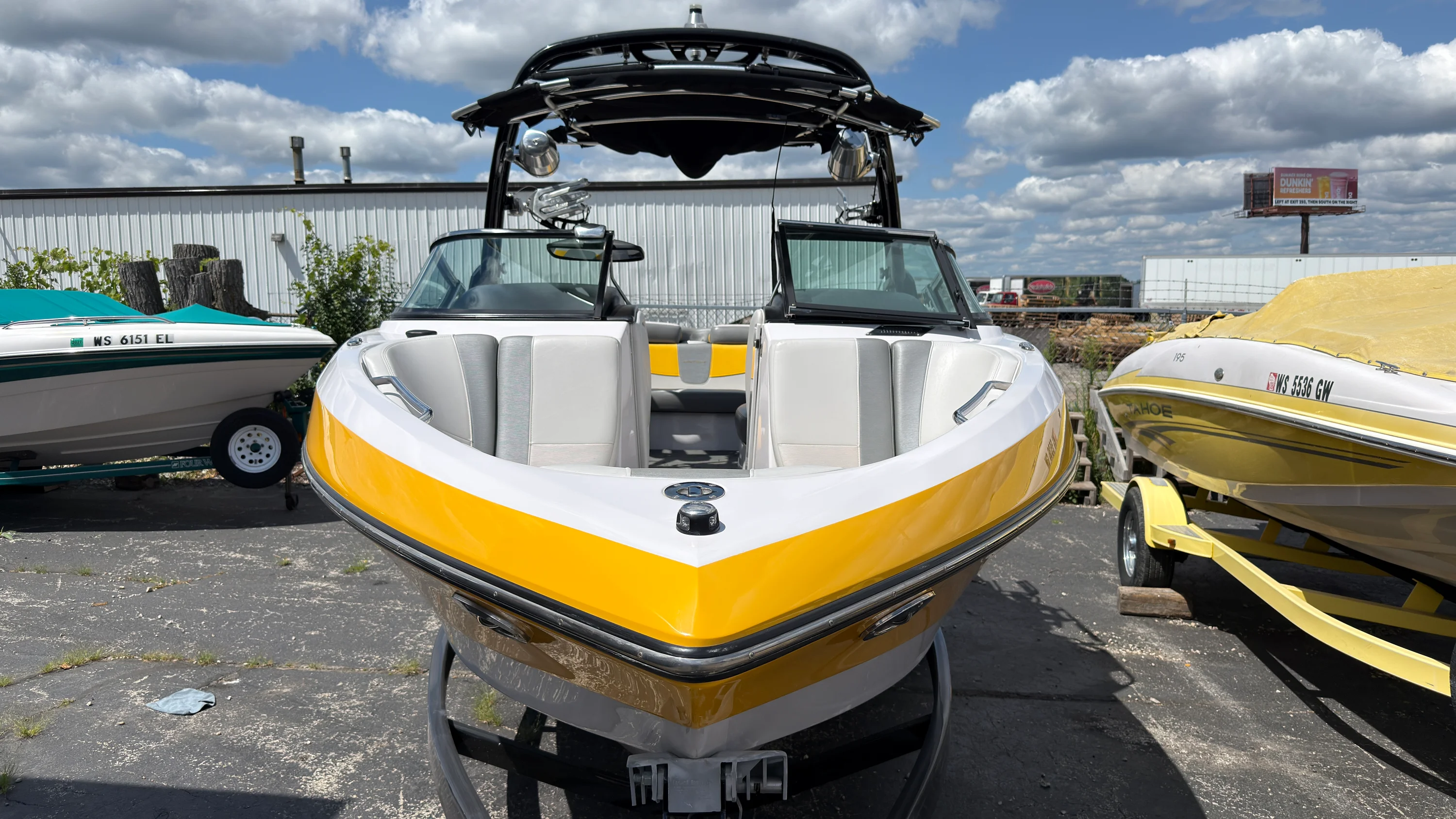 2011 Nautique 226 Image Thumbnail #2
