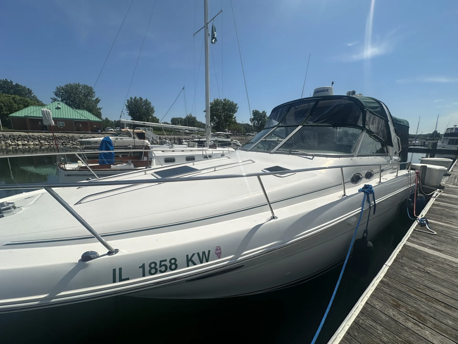 2002 Sea Ray 310 SUNDANCER Image Thumbnail #2