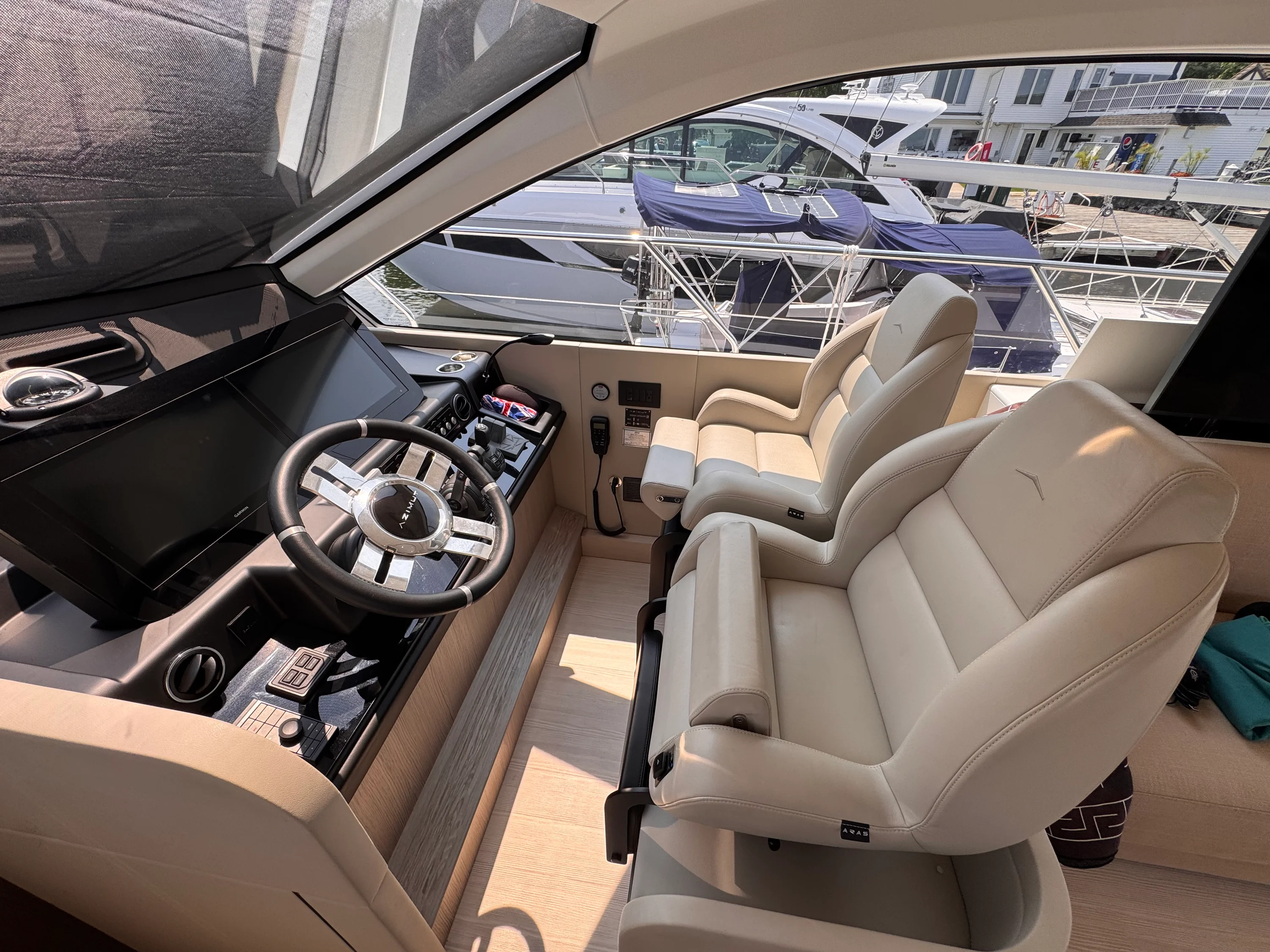 2025 Azimut 53 FLY Image Thumbnail #18