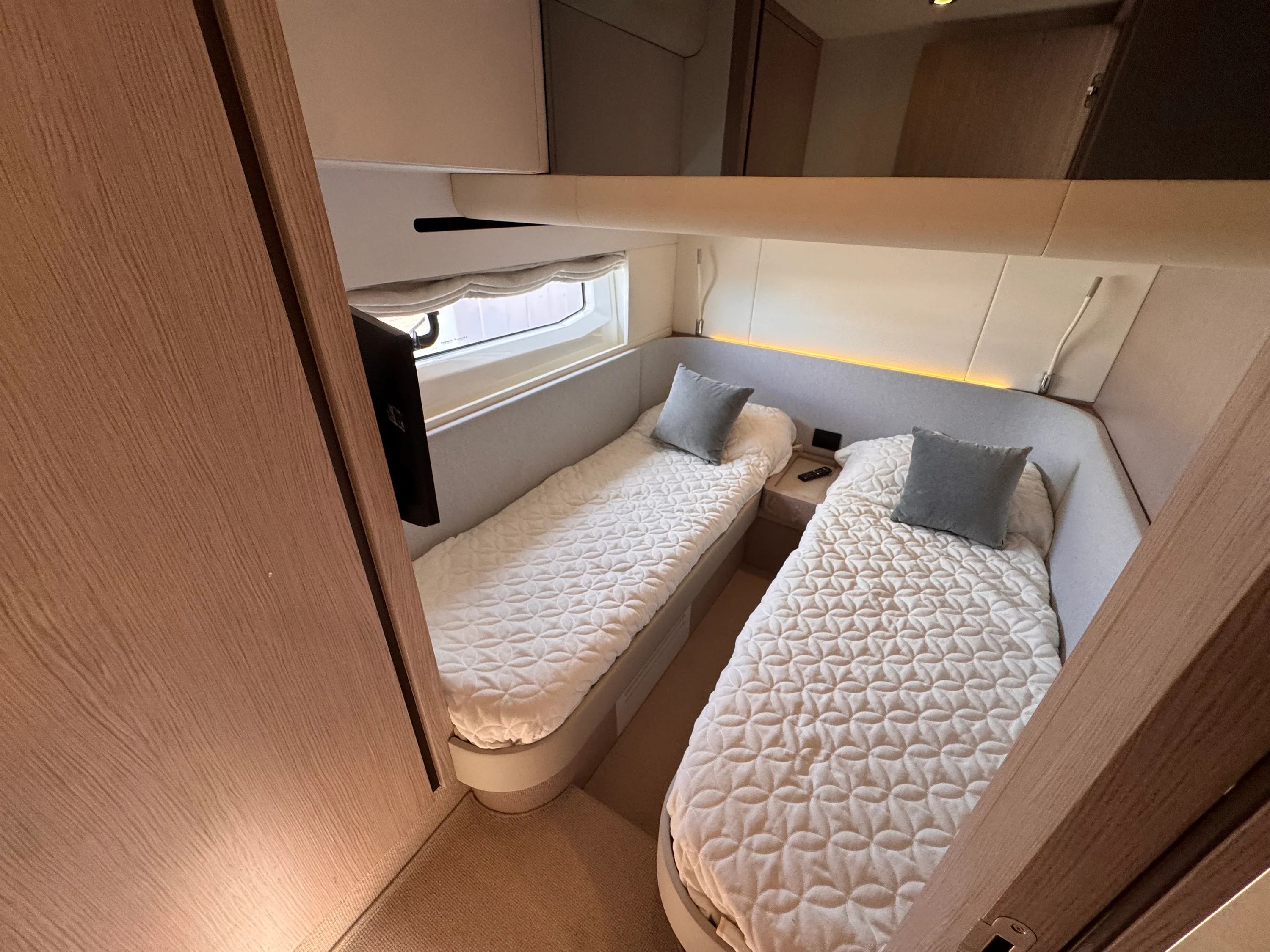 2025 Azimut 53 FLY Image Thumbnail #83