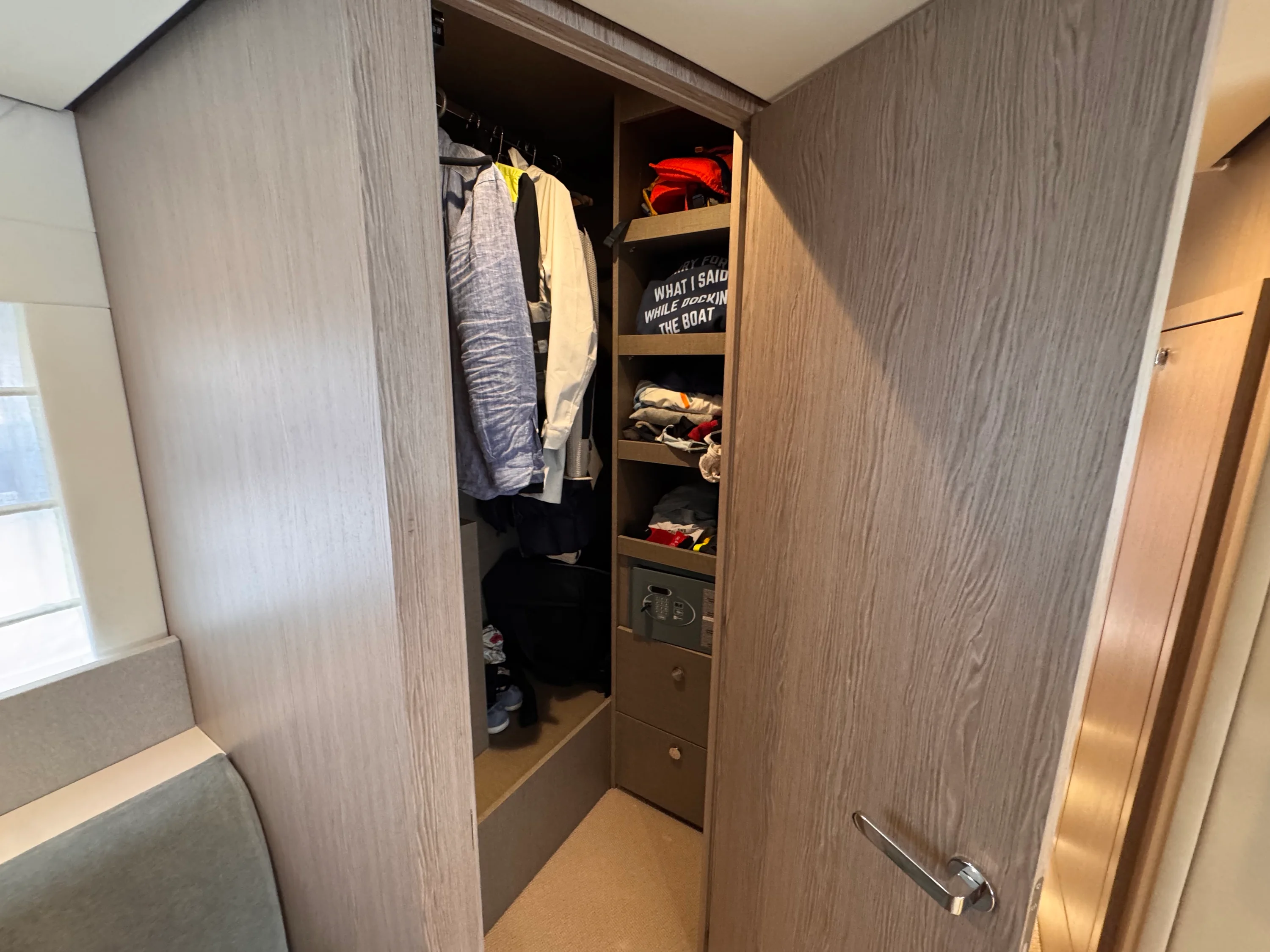 2025 Azimut 53 FLY Image Thumbnail #30