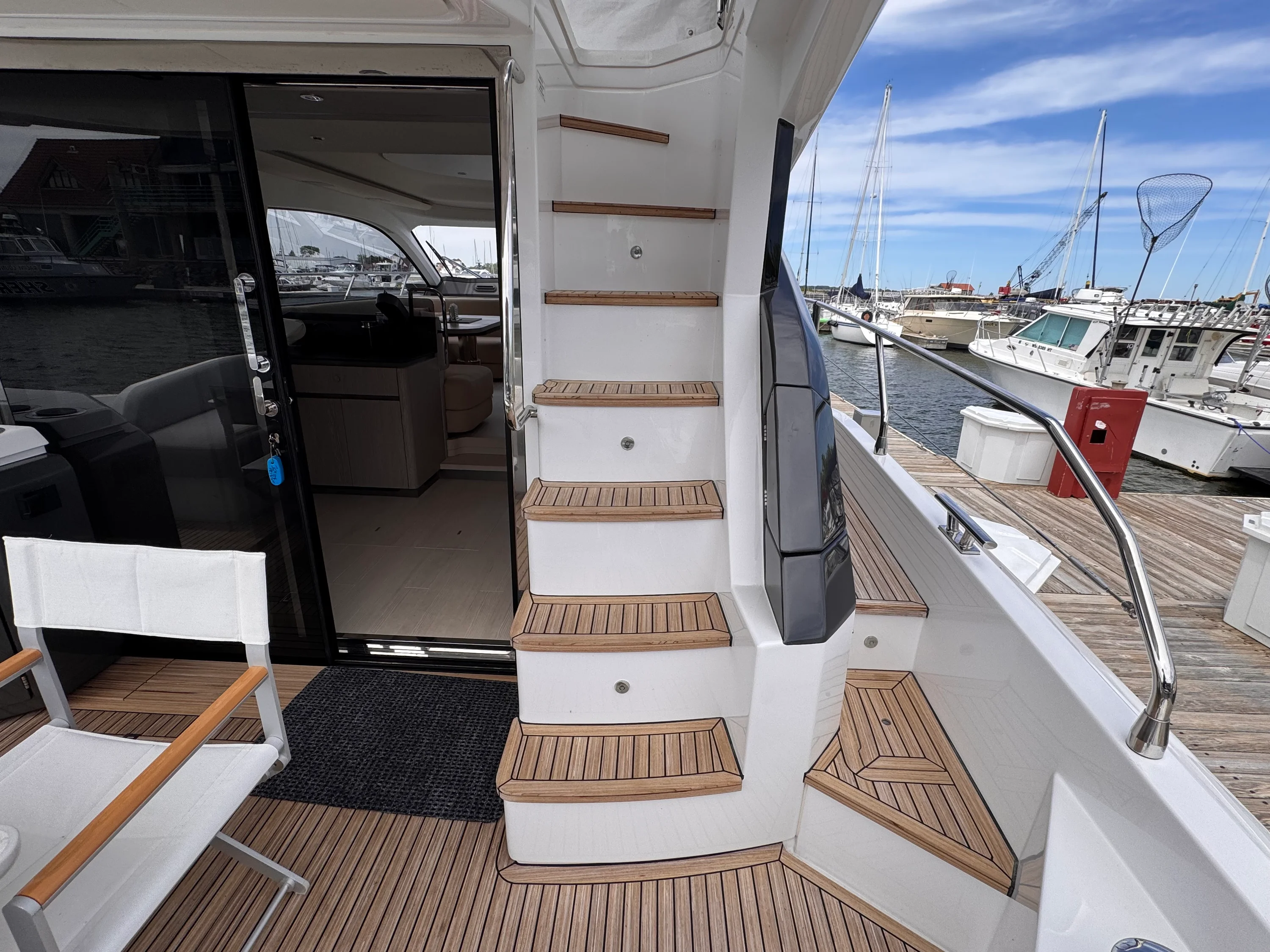 2025 Azimut 53 FLY Image Thumbnail #14