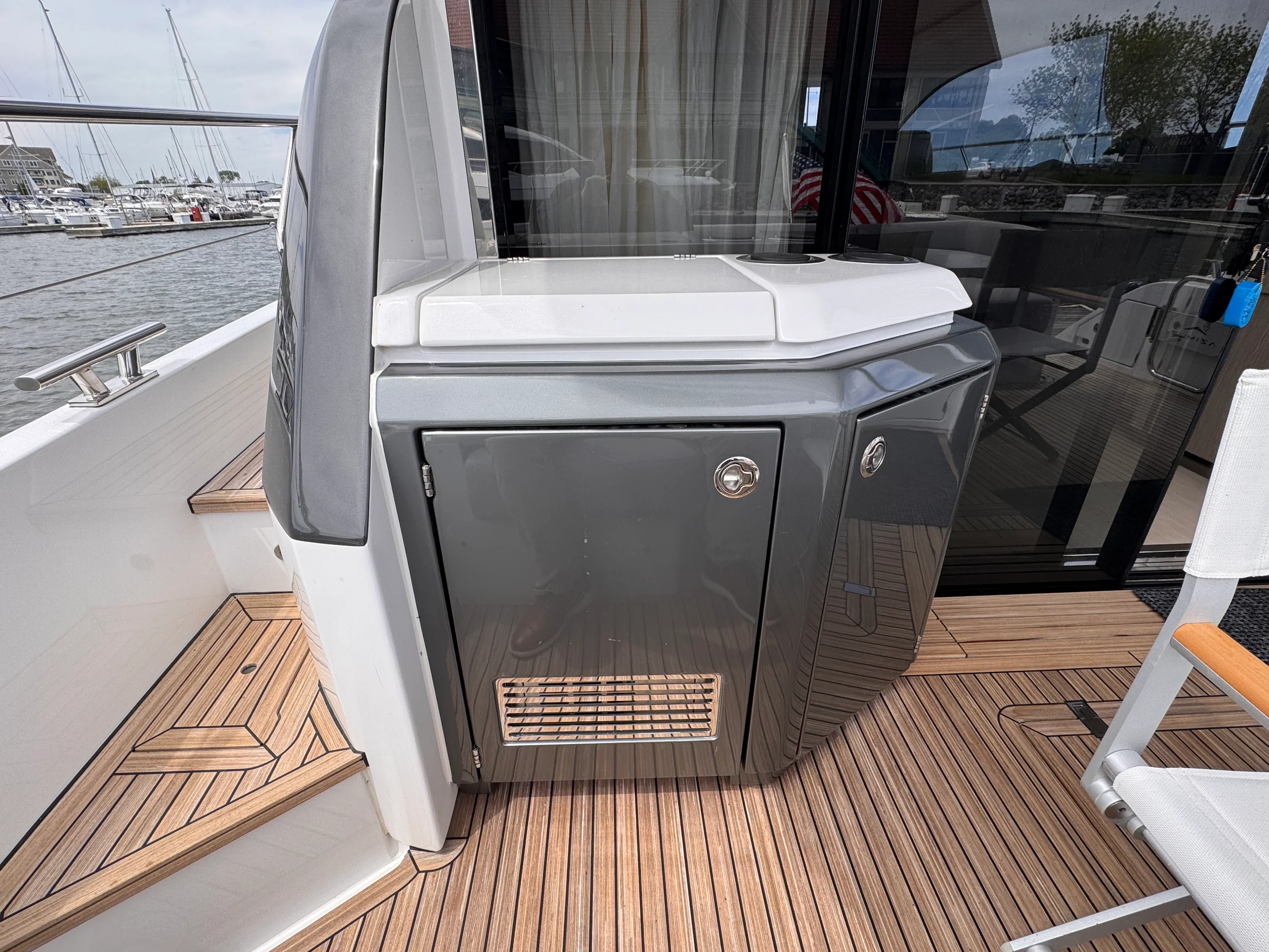 2025 Azimut 53 FLY Image Thumbnail #7