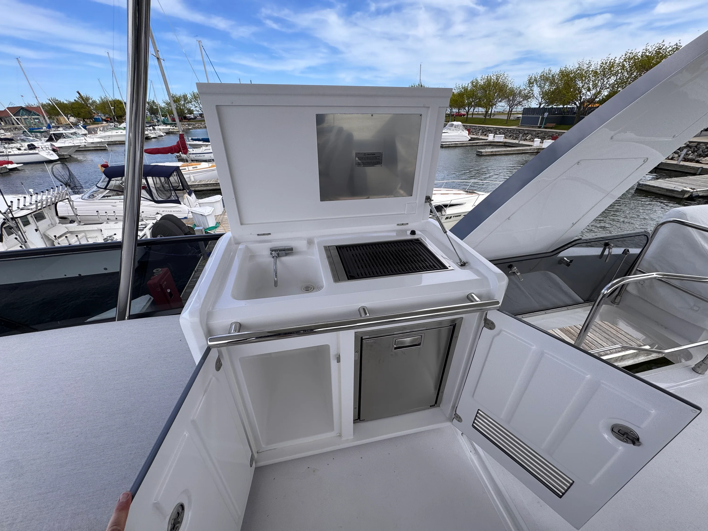 2025 Azimut 53 FLY Image Thumbnail #23