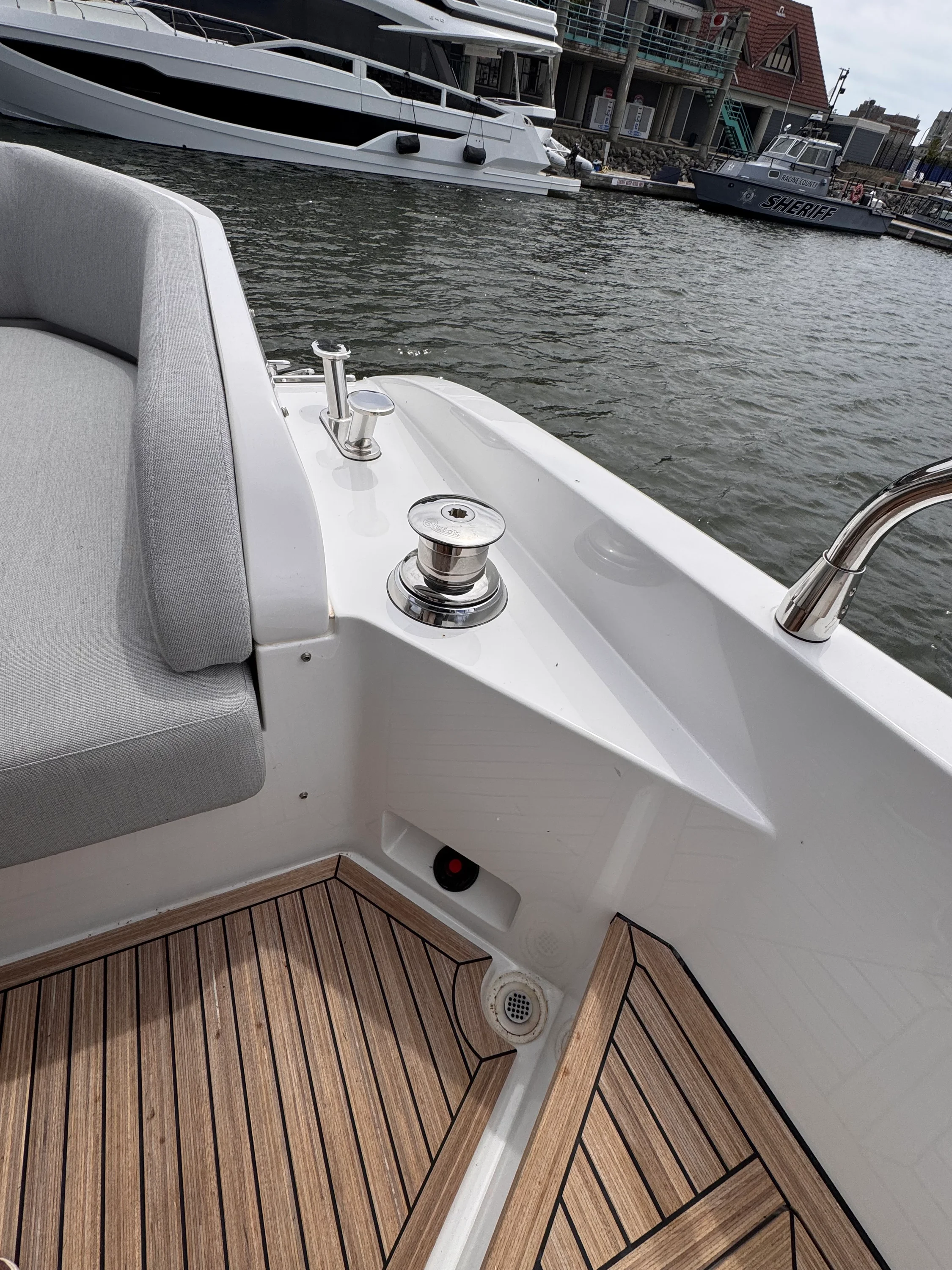 2025 Azimut 53 FLY Image Thumbnail #12