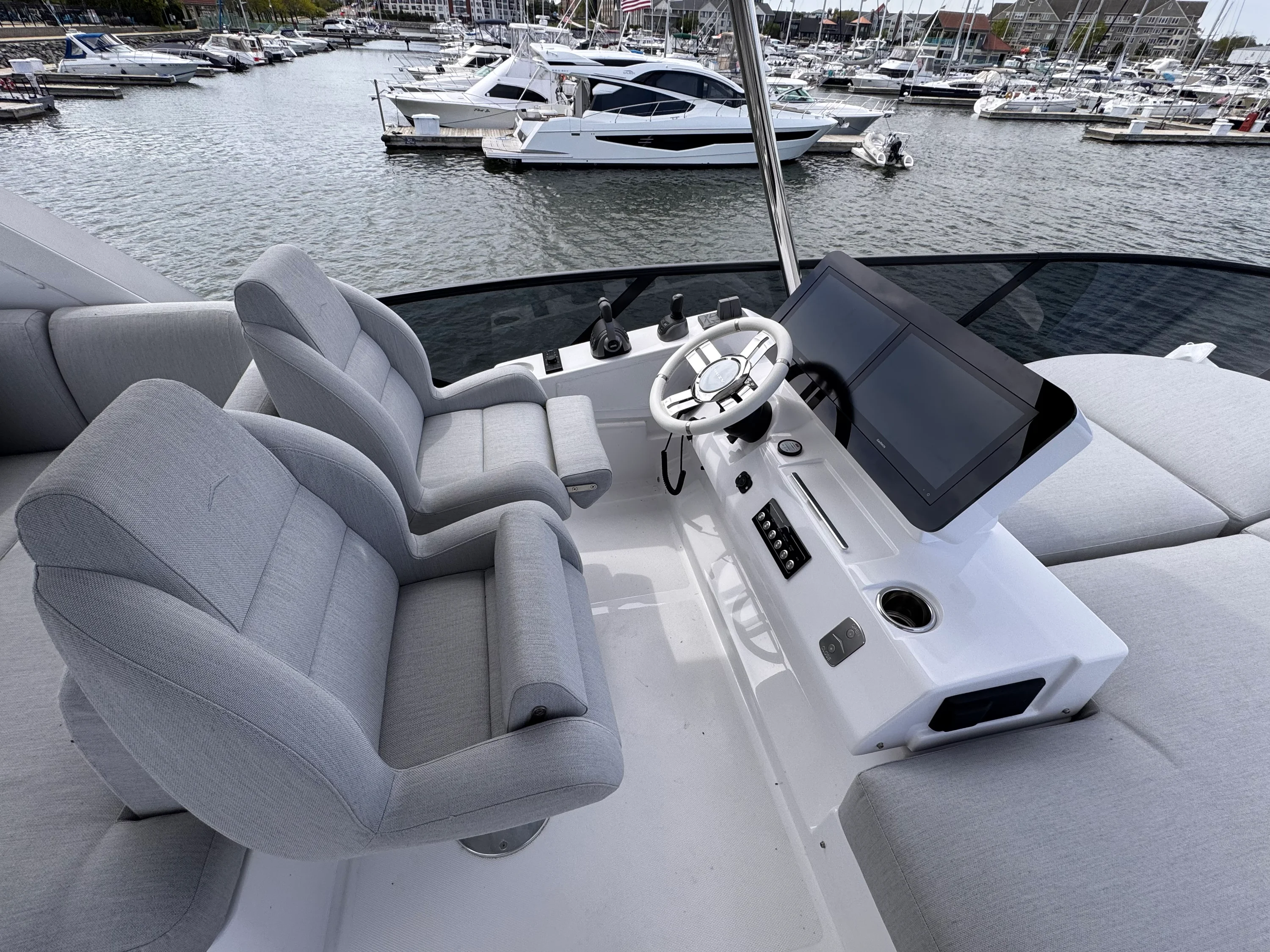 2025 Azimut 53 FLY Image Thumbnail #20