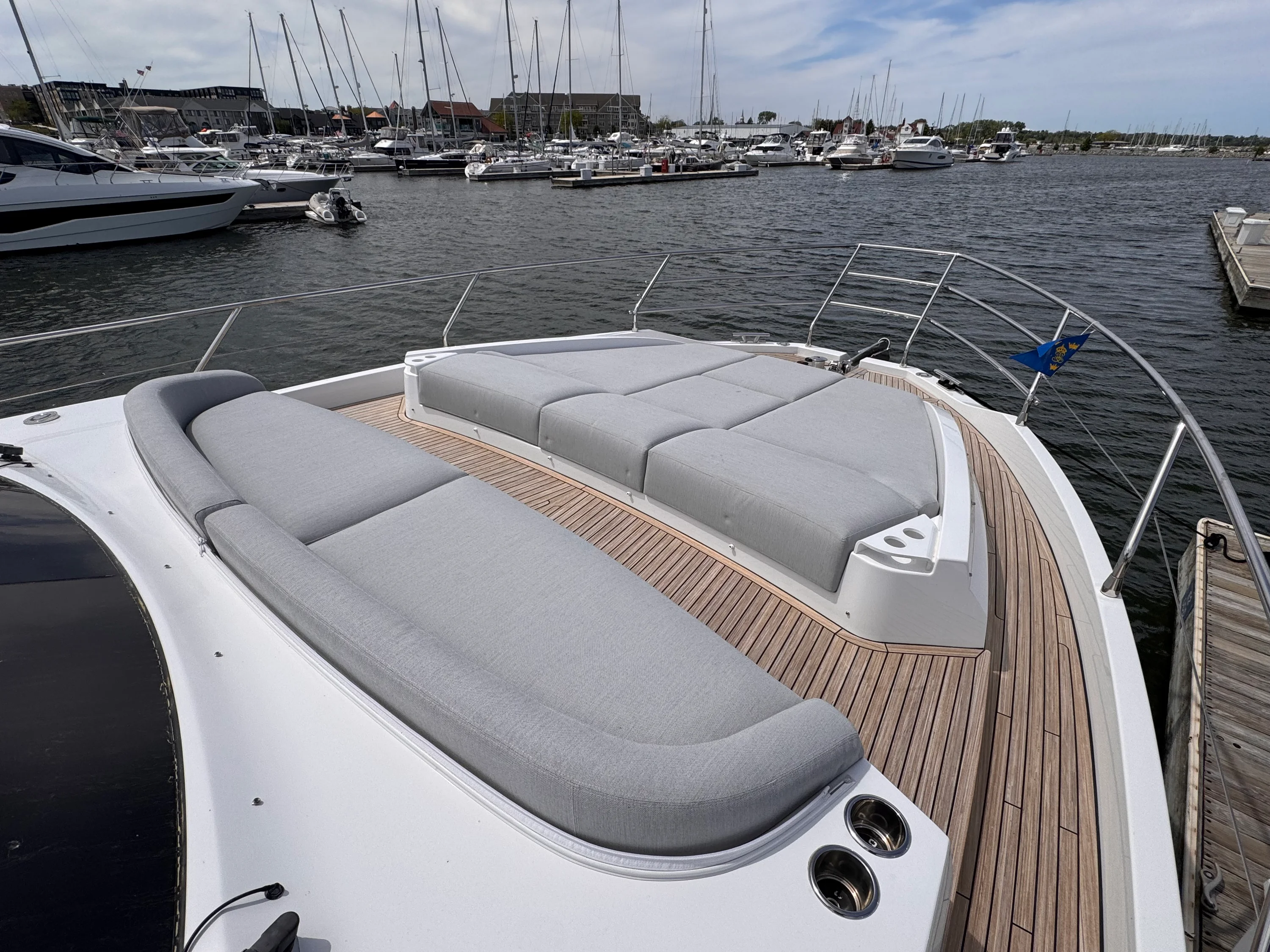 2025 Azimut 53 FLY Image Thumbnail #33