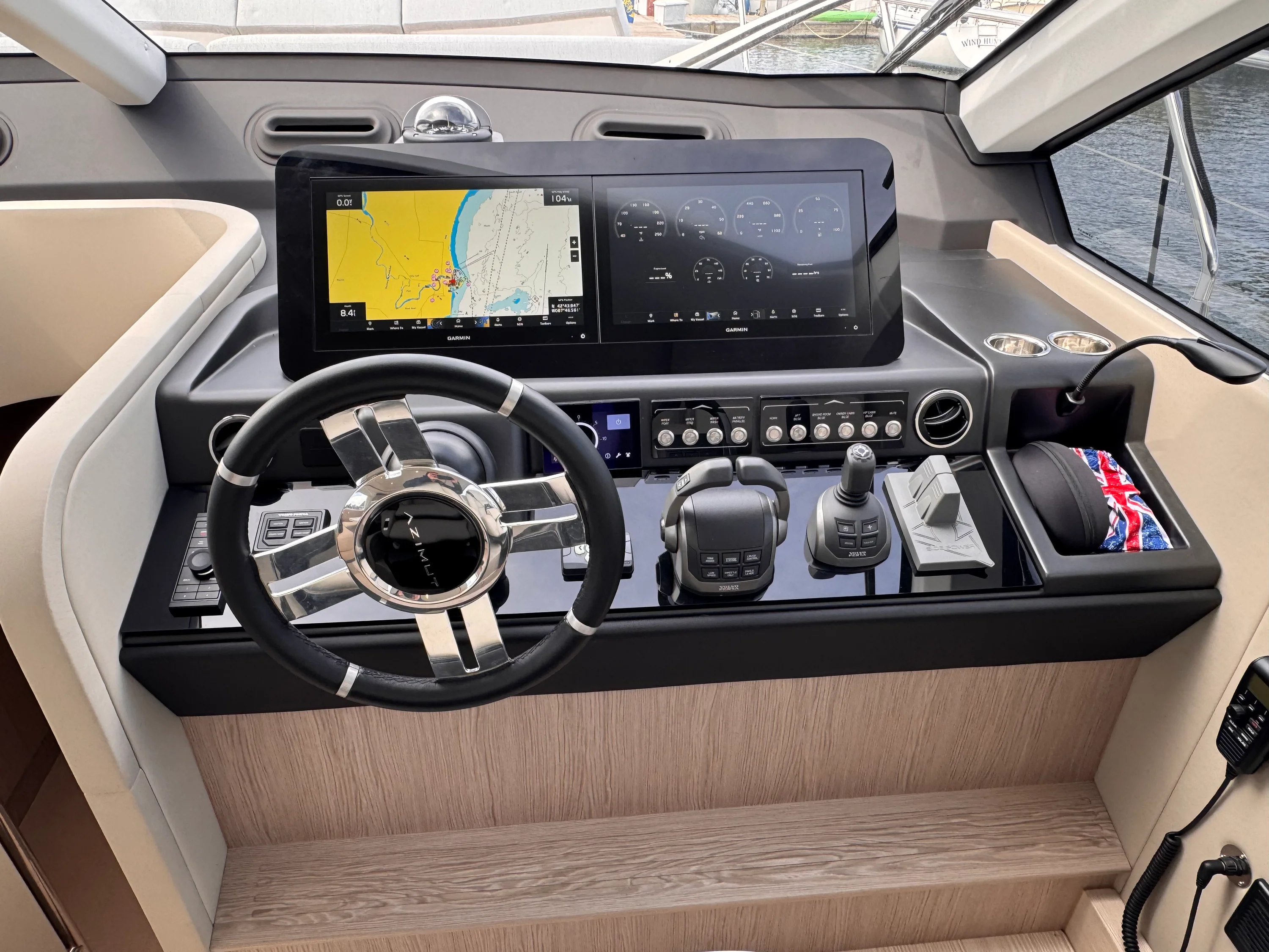 2025 Azimut 53 FLY Image Thumbnail #54