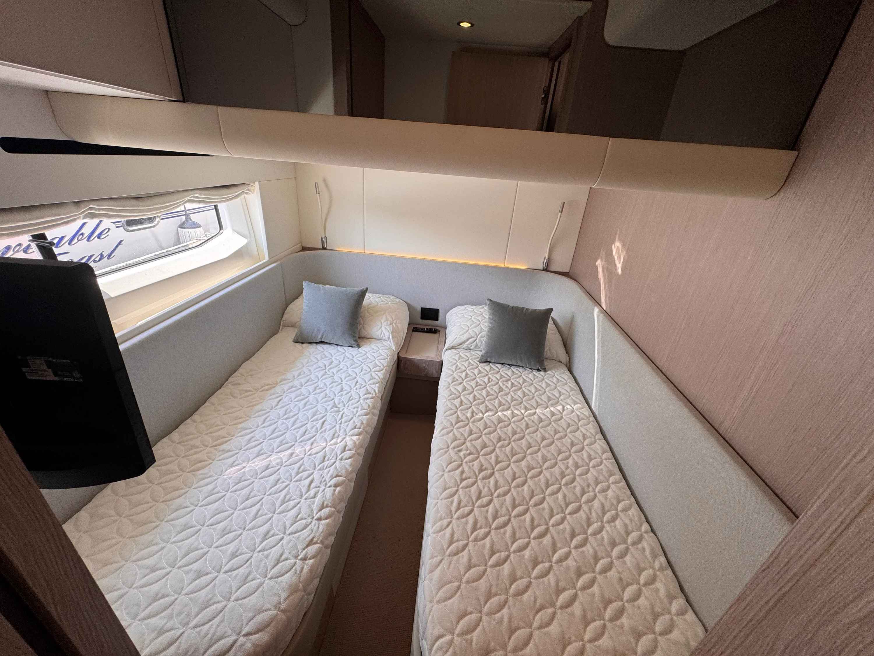 2025 Azimut 53 FLY Image Thumbnail #47