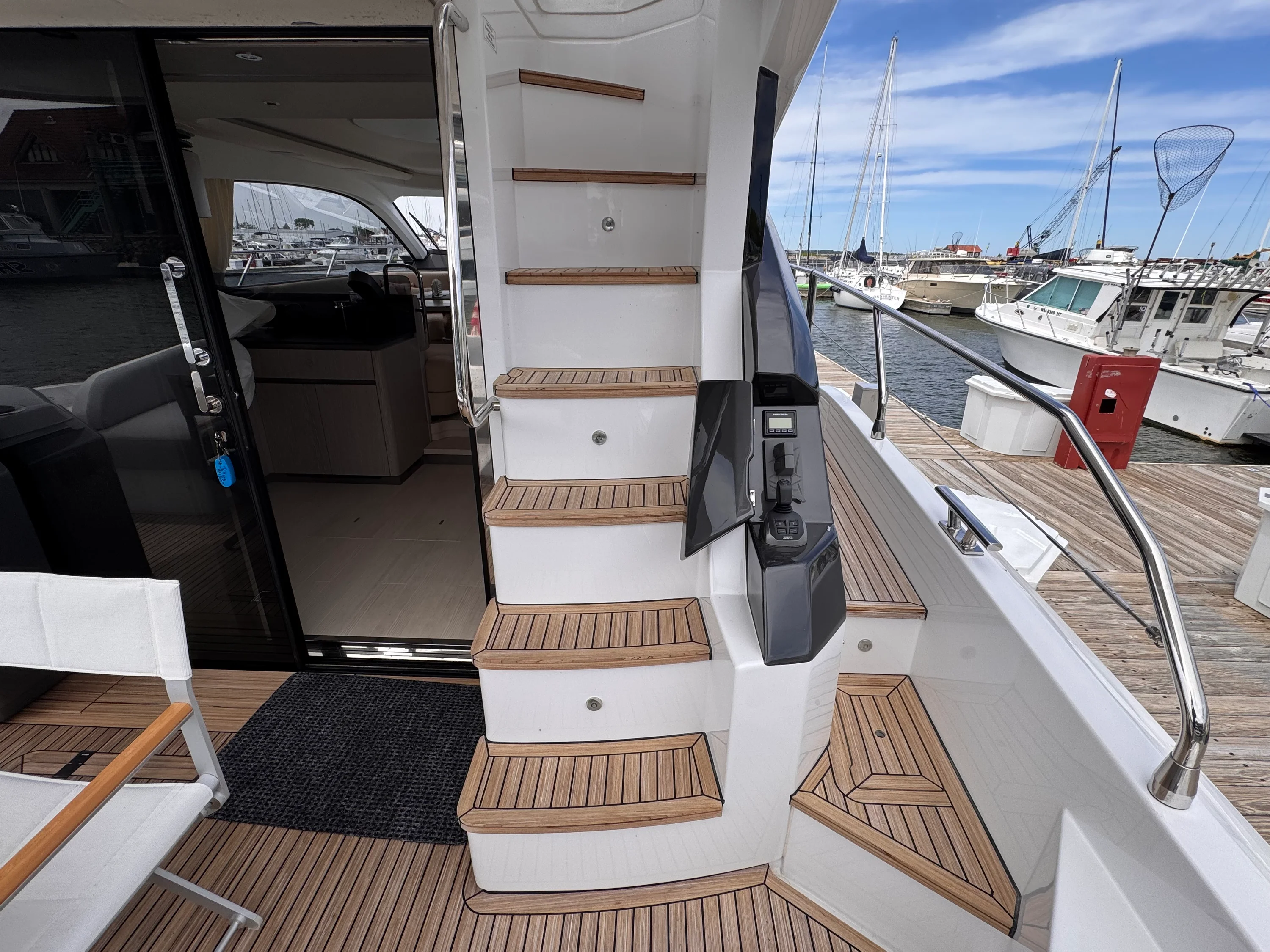 2025 Azimut 53 FLY Image Thumbnail #15