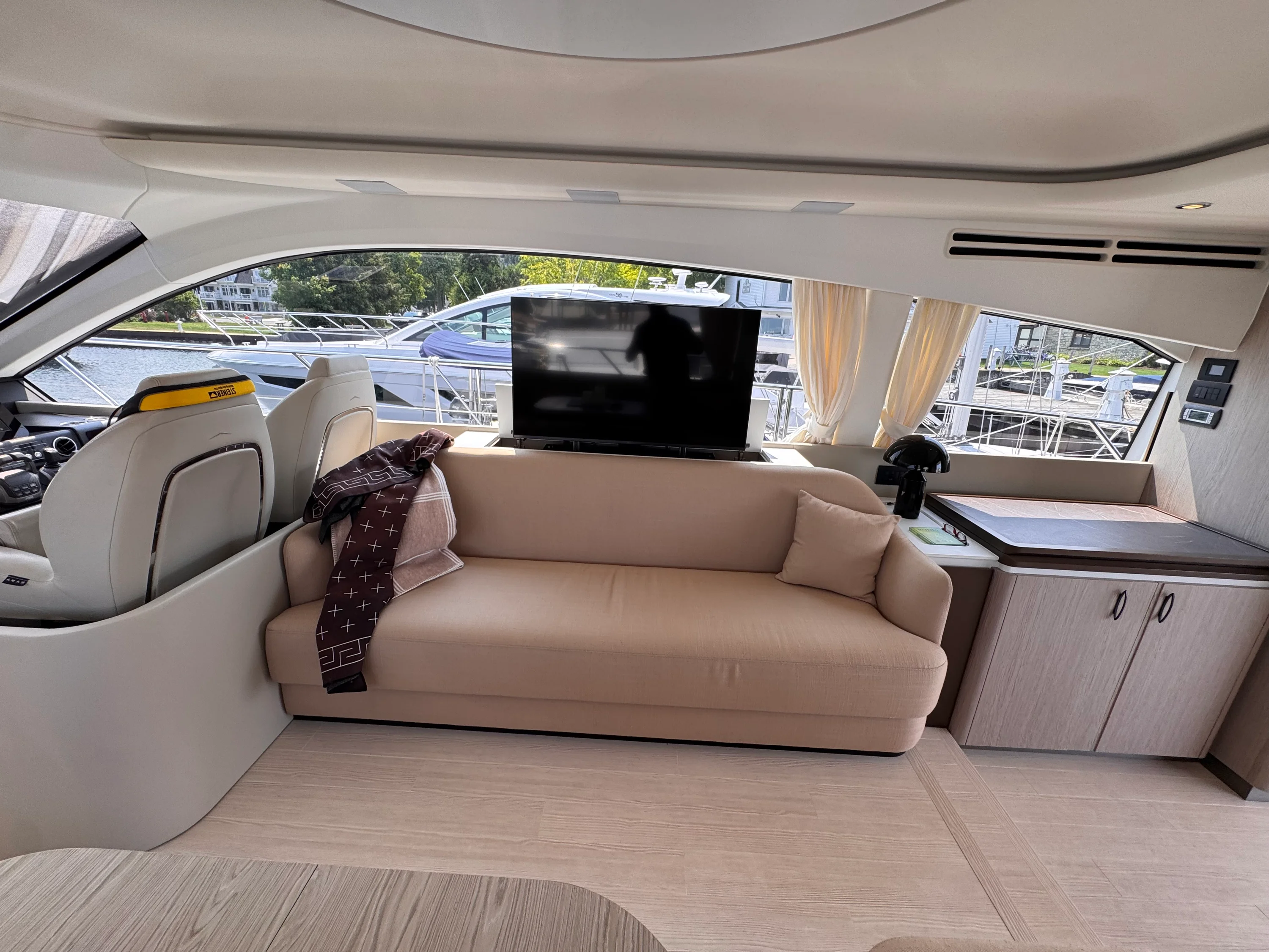 2025 Azimut 53 FLY Image Thumbnail #13
