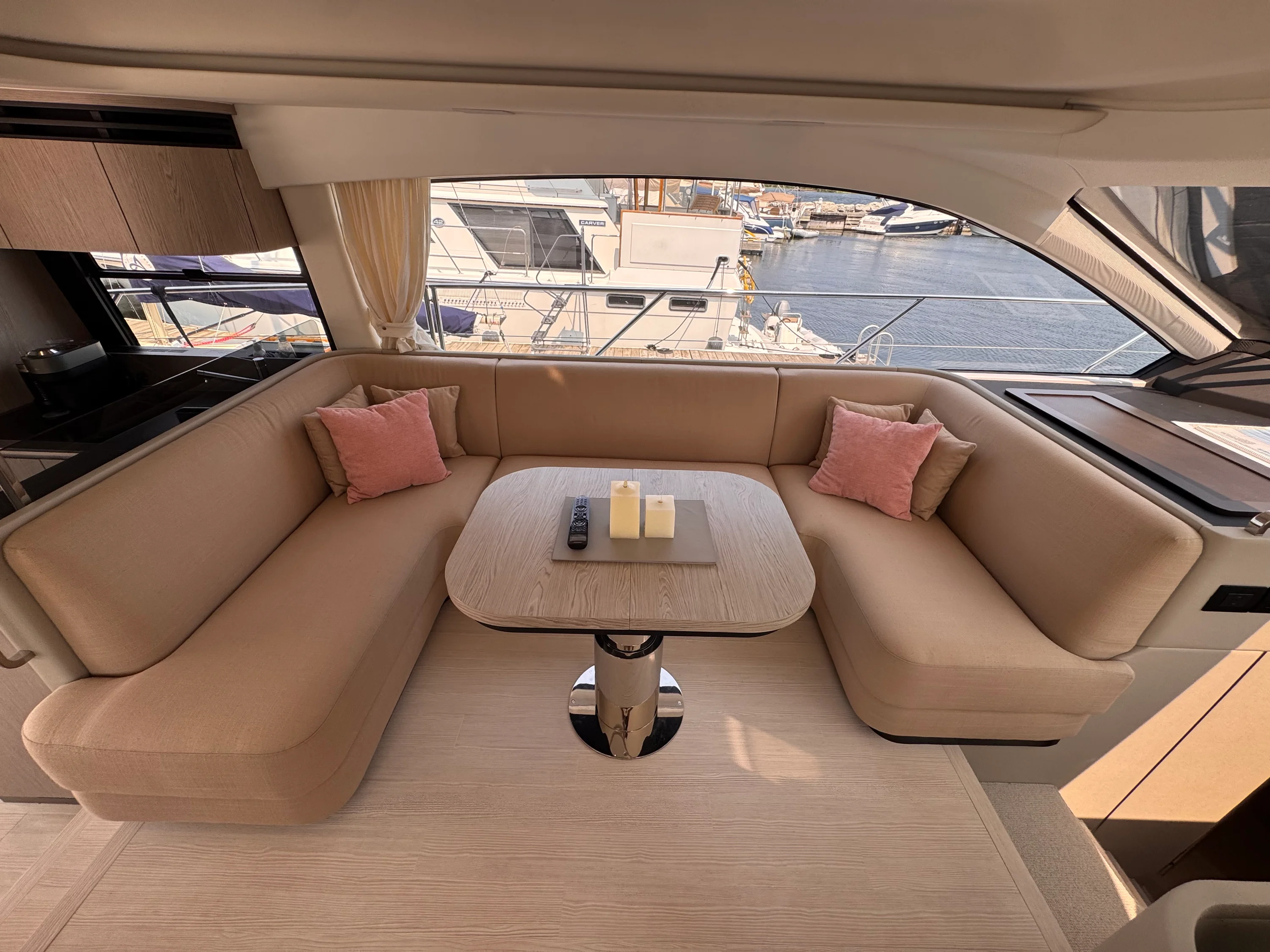 2025 Azimut 53 FLY Image Thumbnail #16
