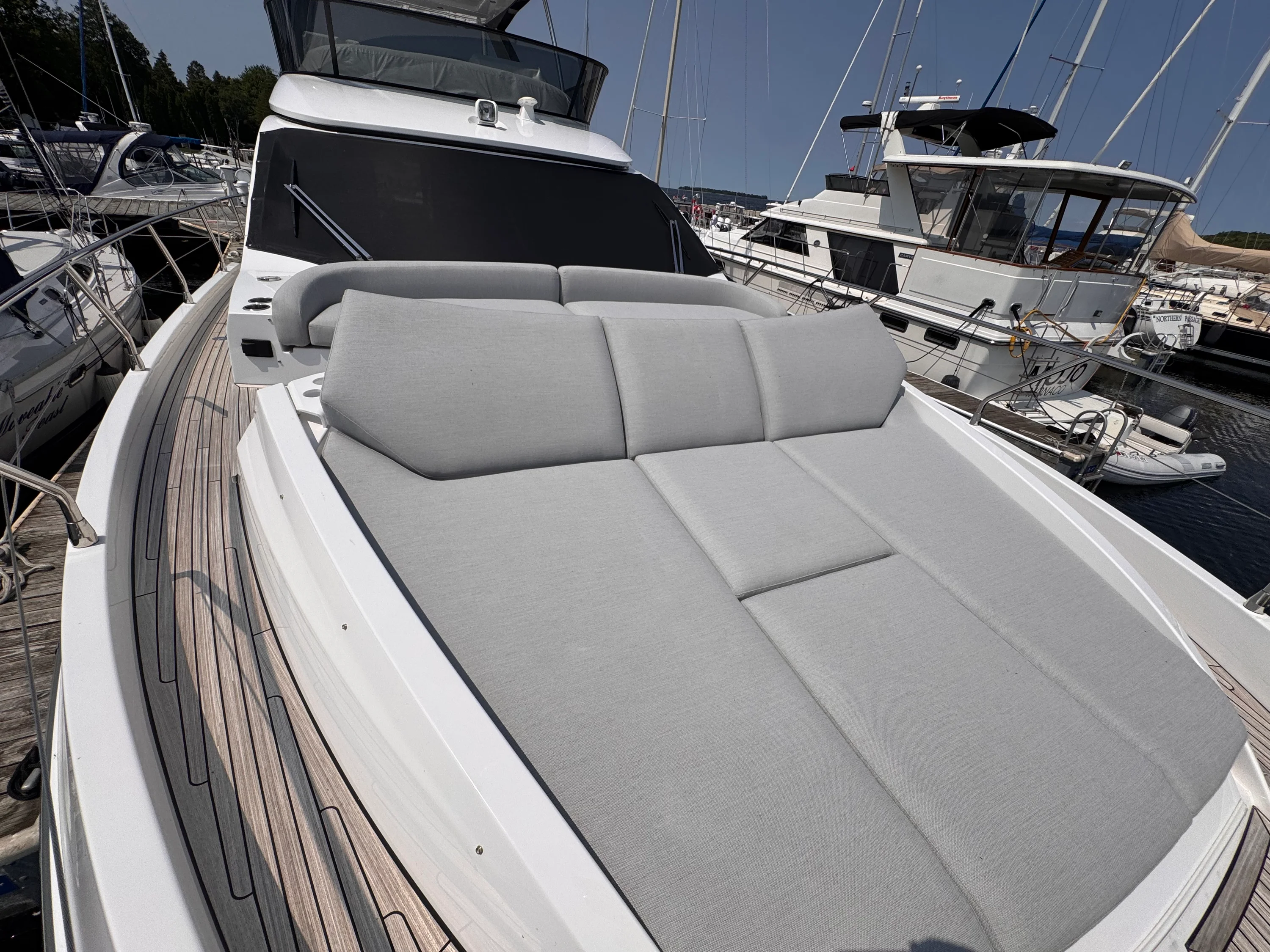 2025 Azimut 53 FLY Image Thumbnail #61