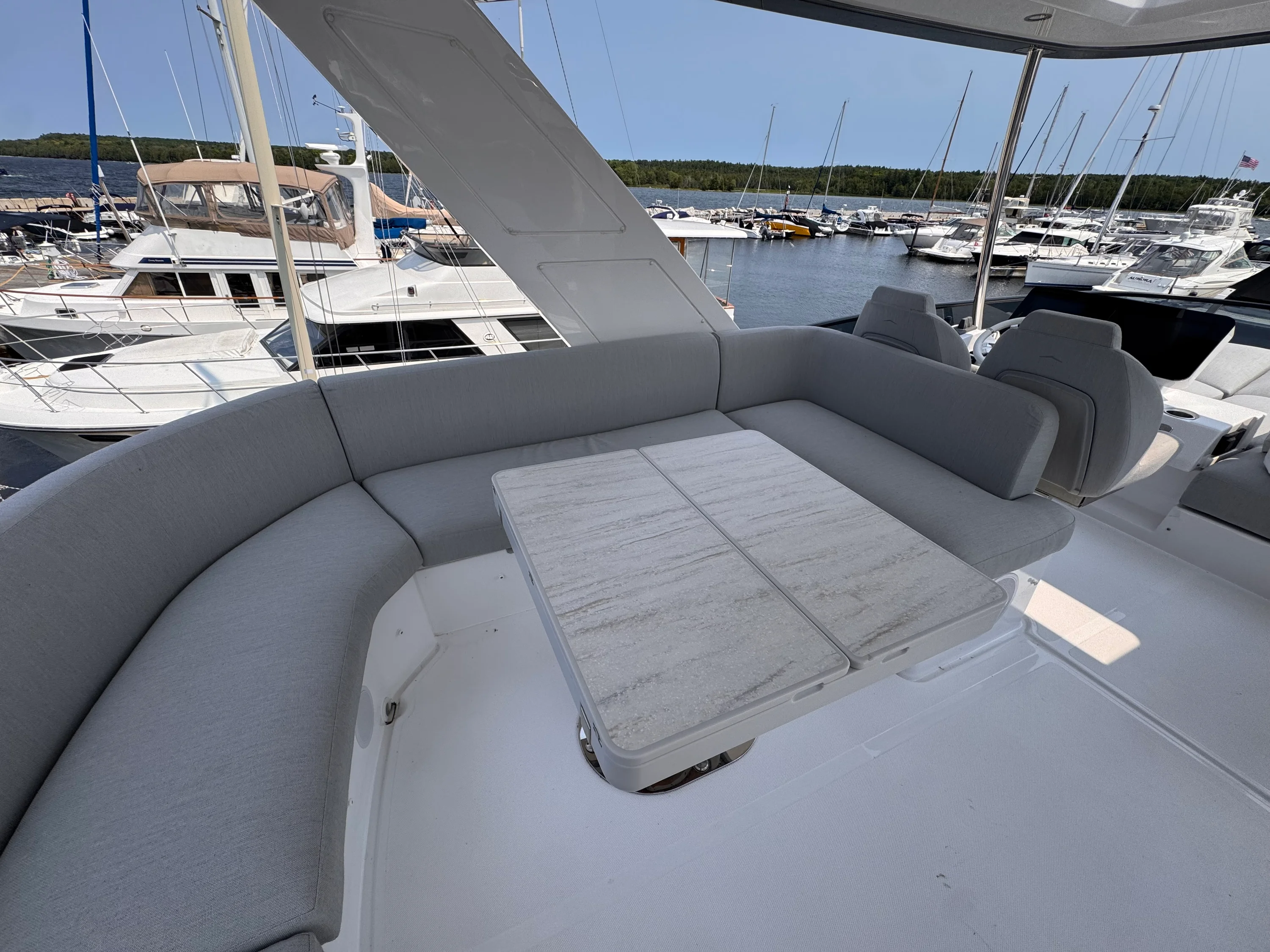 2025 Azimut 53 FLY Image Thumbnail #52