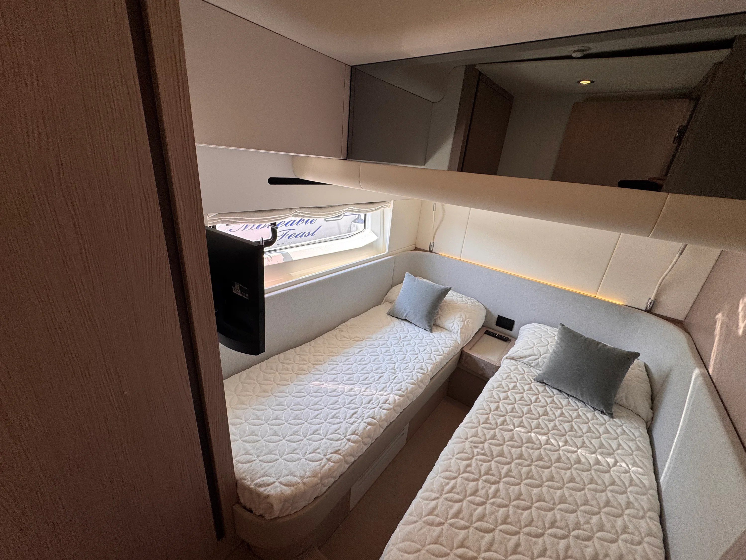 2025 Azimut 53 FLY Image Thumbnail #46