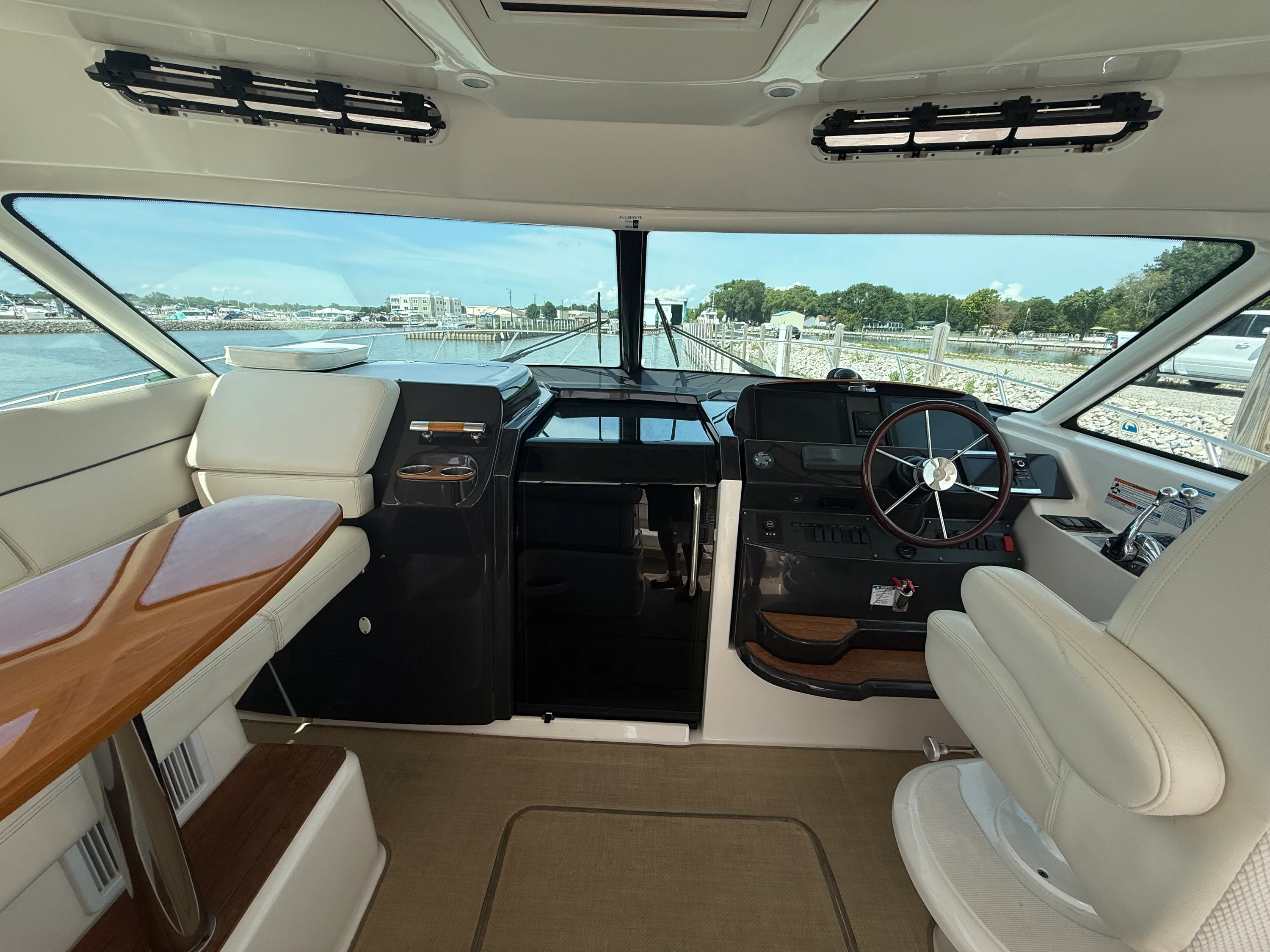 2016 Tiara Yachts 39 CORONET Image Thumbnail #27