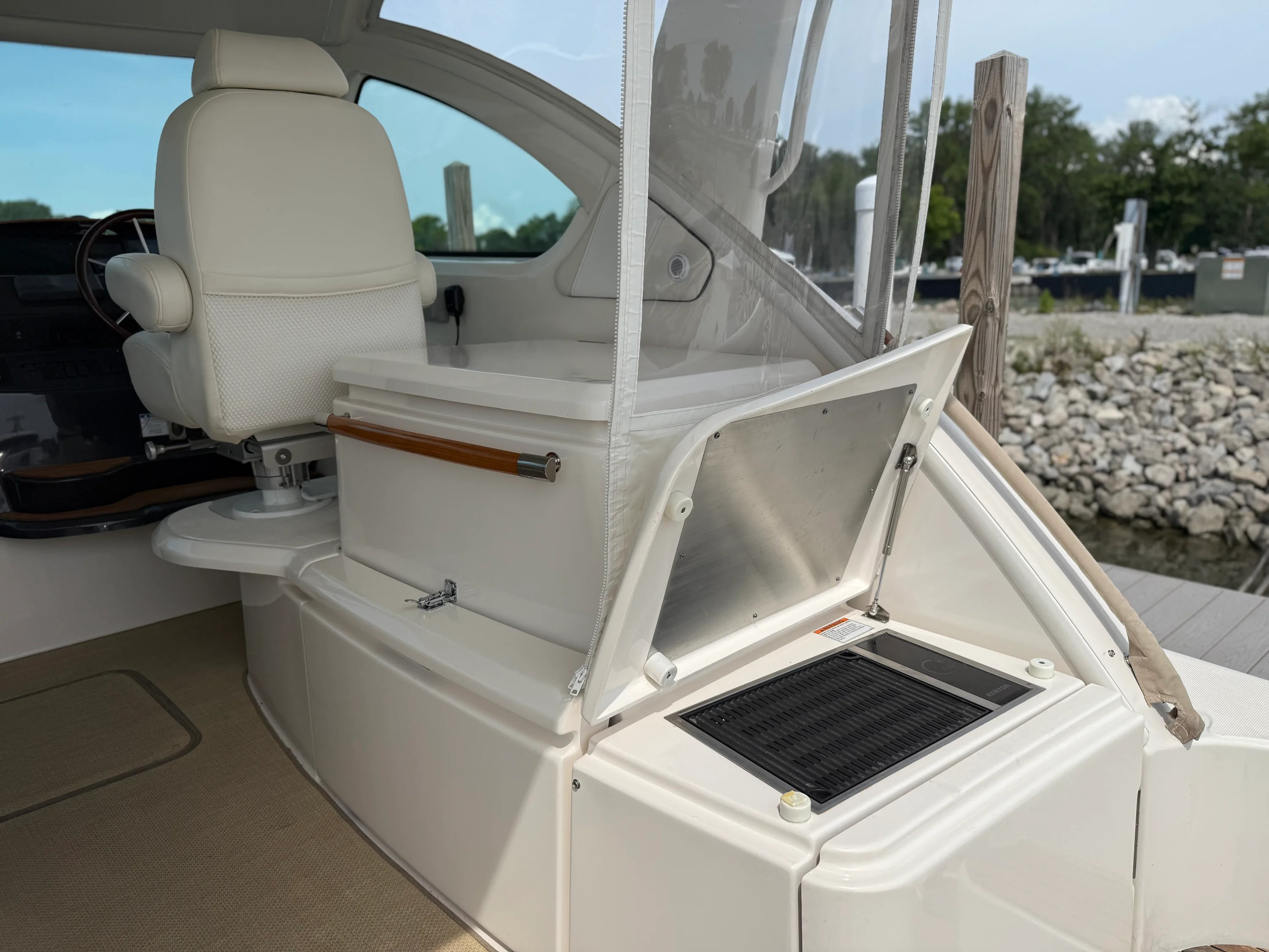 2016 Tiara Yachts 39 CORONET Image Thumbnail #22