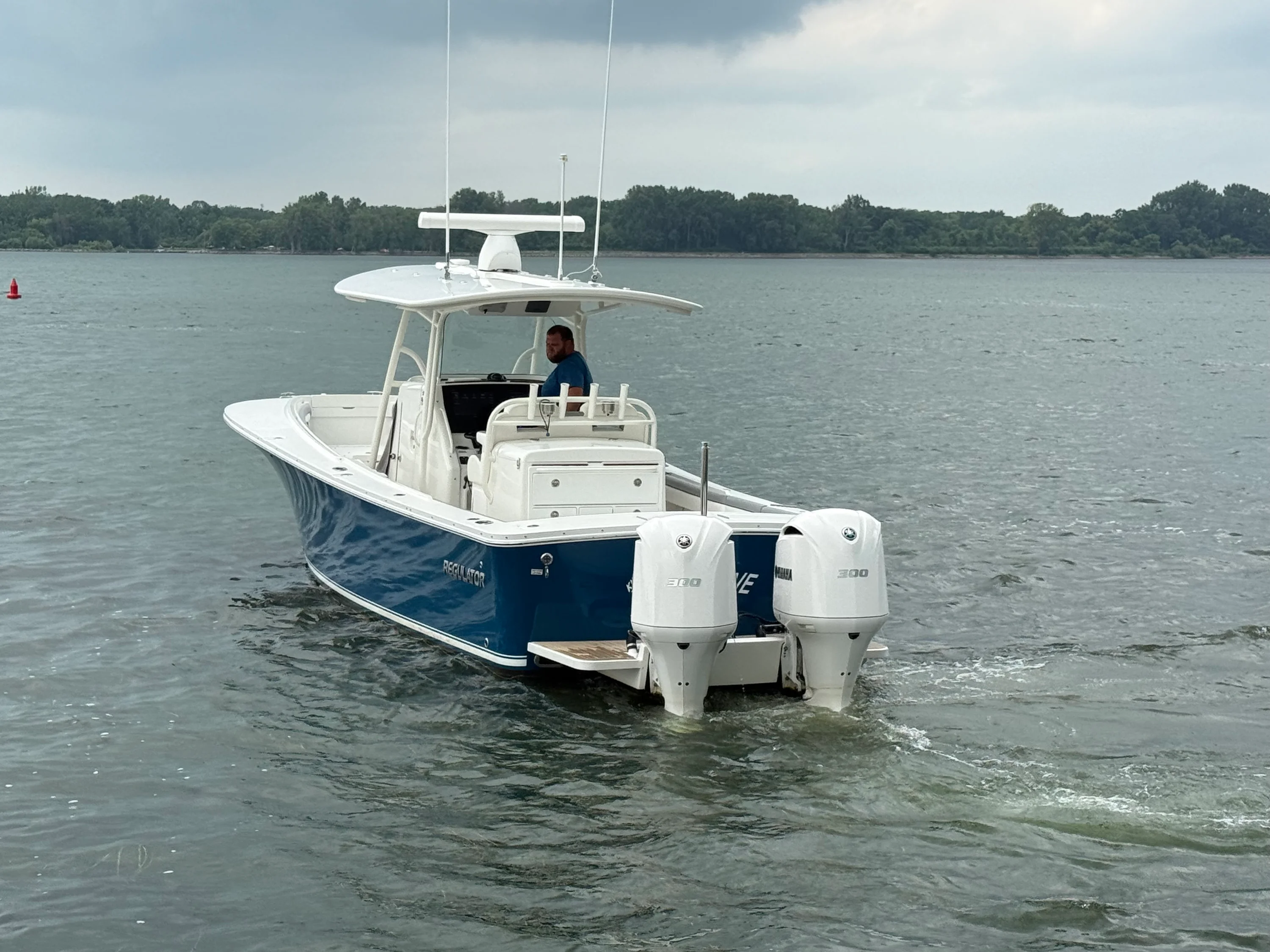 2019 Regulator 31 Image Thumbnail #4