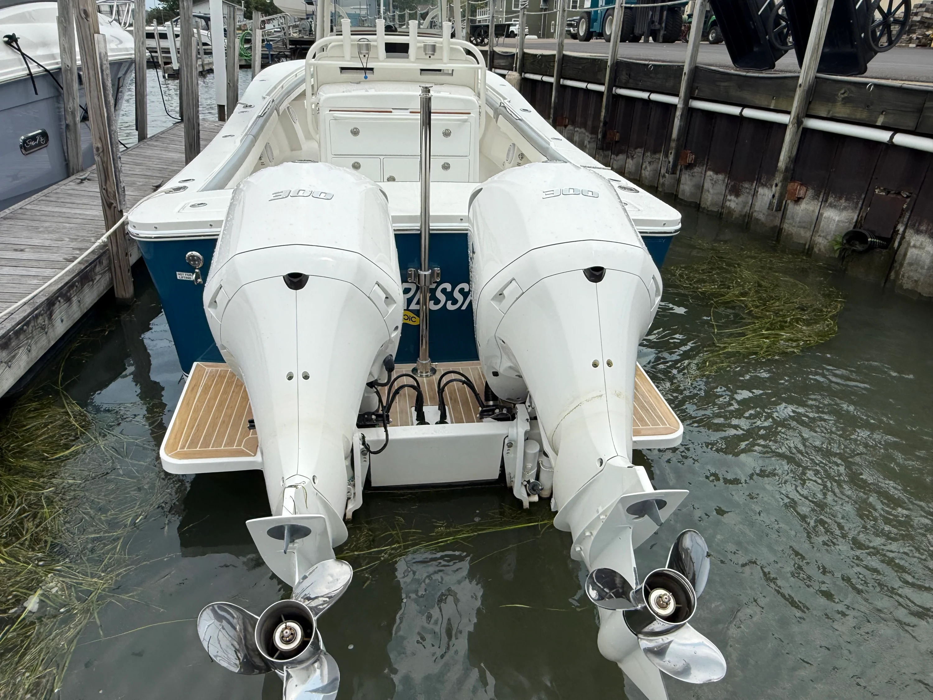 2019 Regulator 31 Image Thumbnail #21