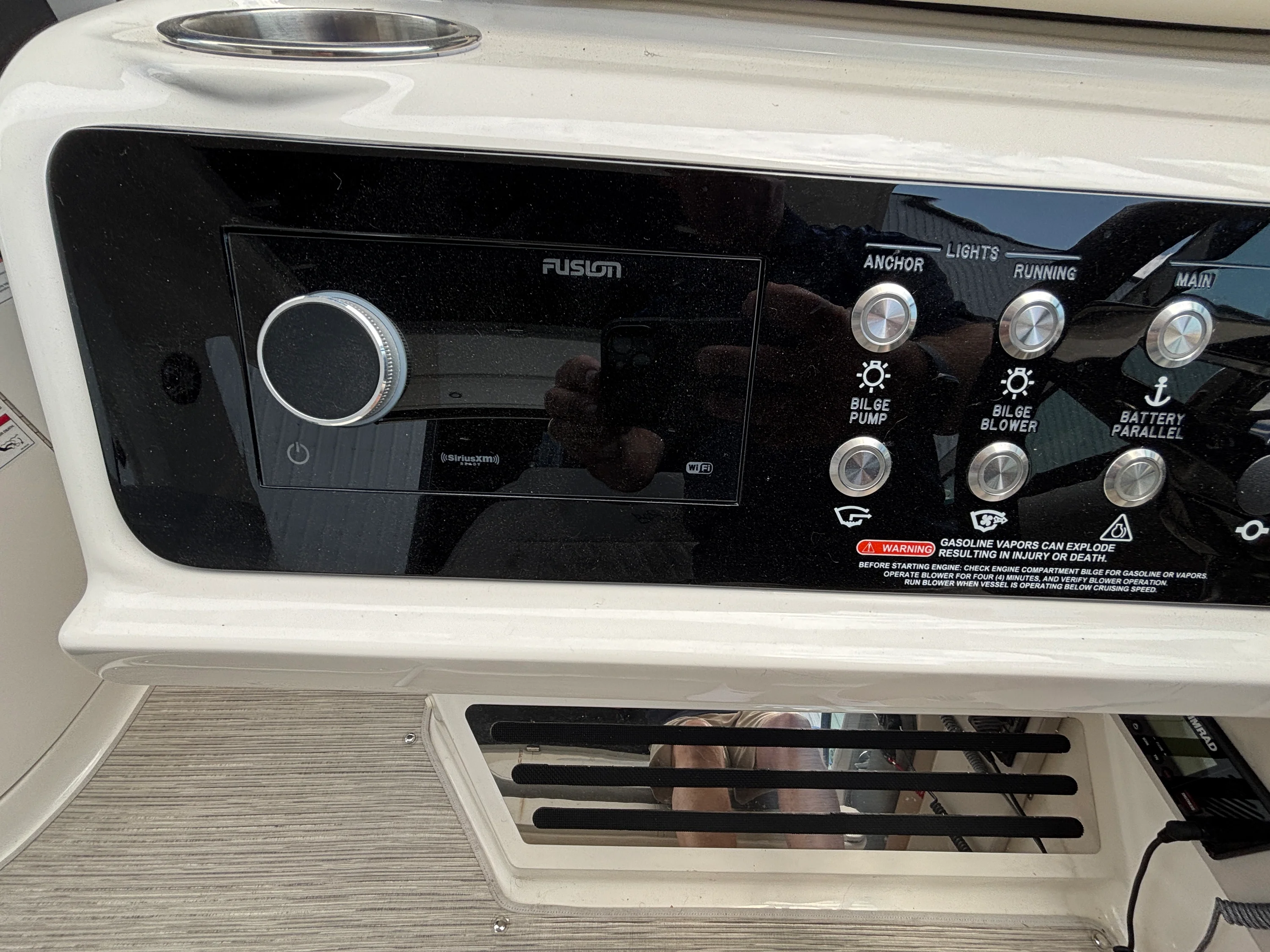 2024 Sea Ray 310 SLX Image Thumbnail #9