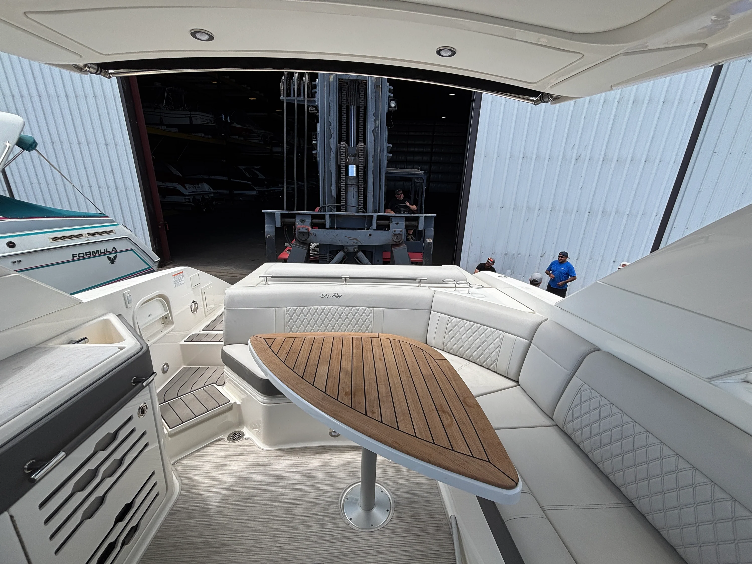 2024 Sea Ray 310 SLX Image Thumbnail #5