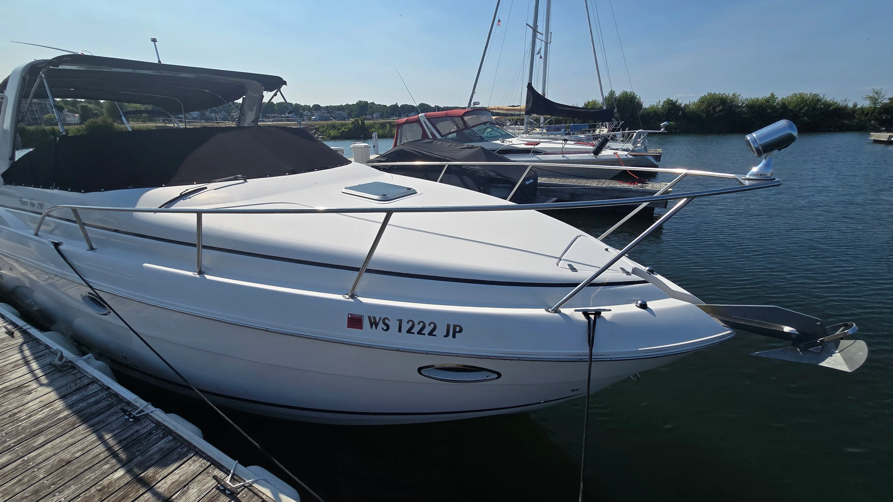 2004 Rinker 290 FIESTA VEE Image Thumbnail #3