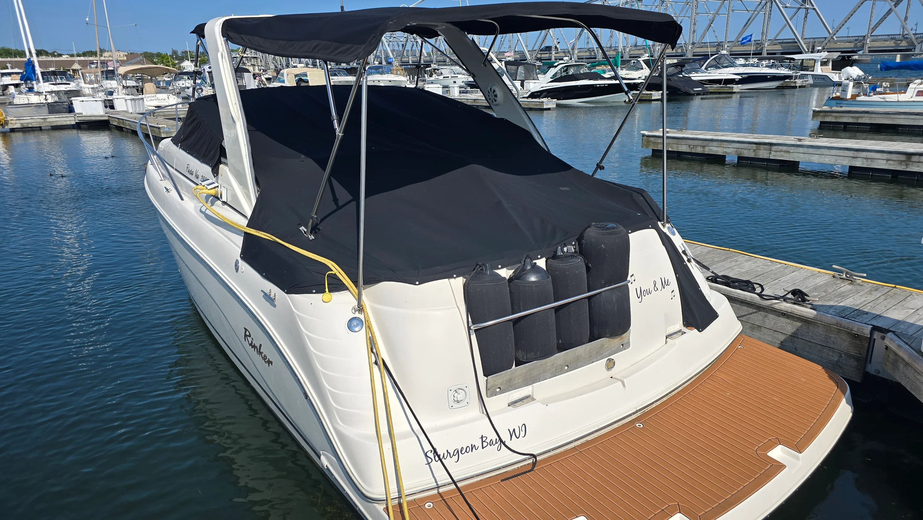 2004 Rinker 290 FIESTA VEE Image Thumbnail #1