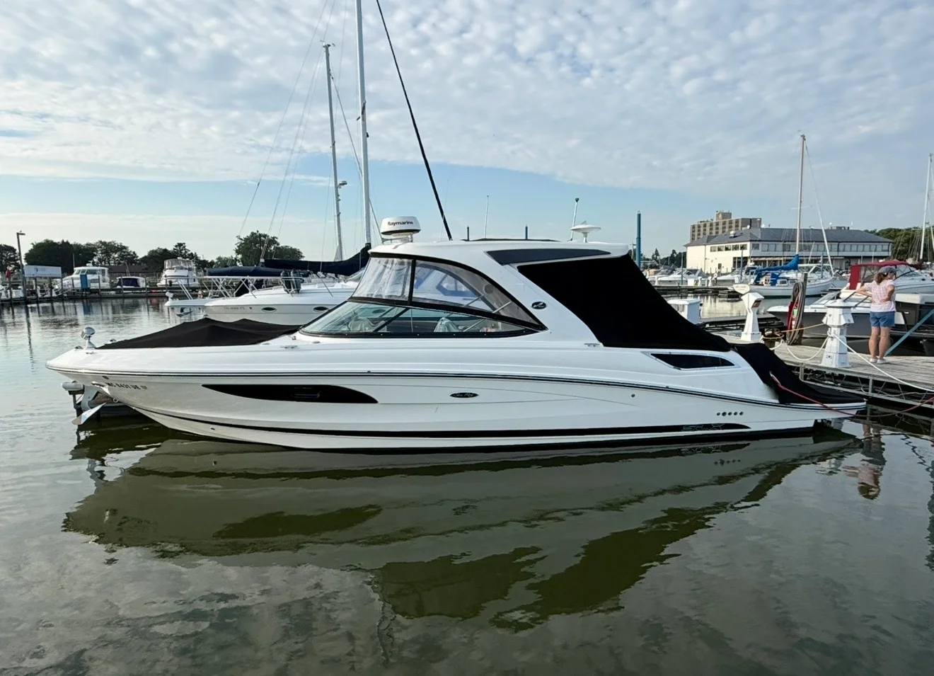 2015 Sea Ray 350 SLX Image Thumbnail #0