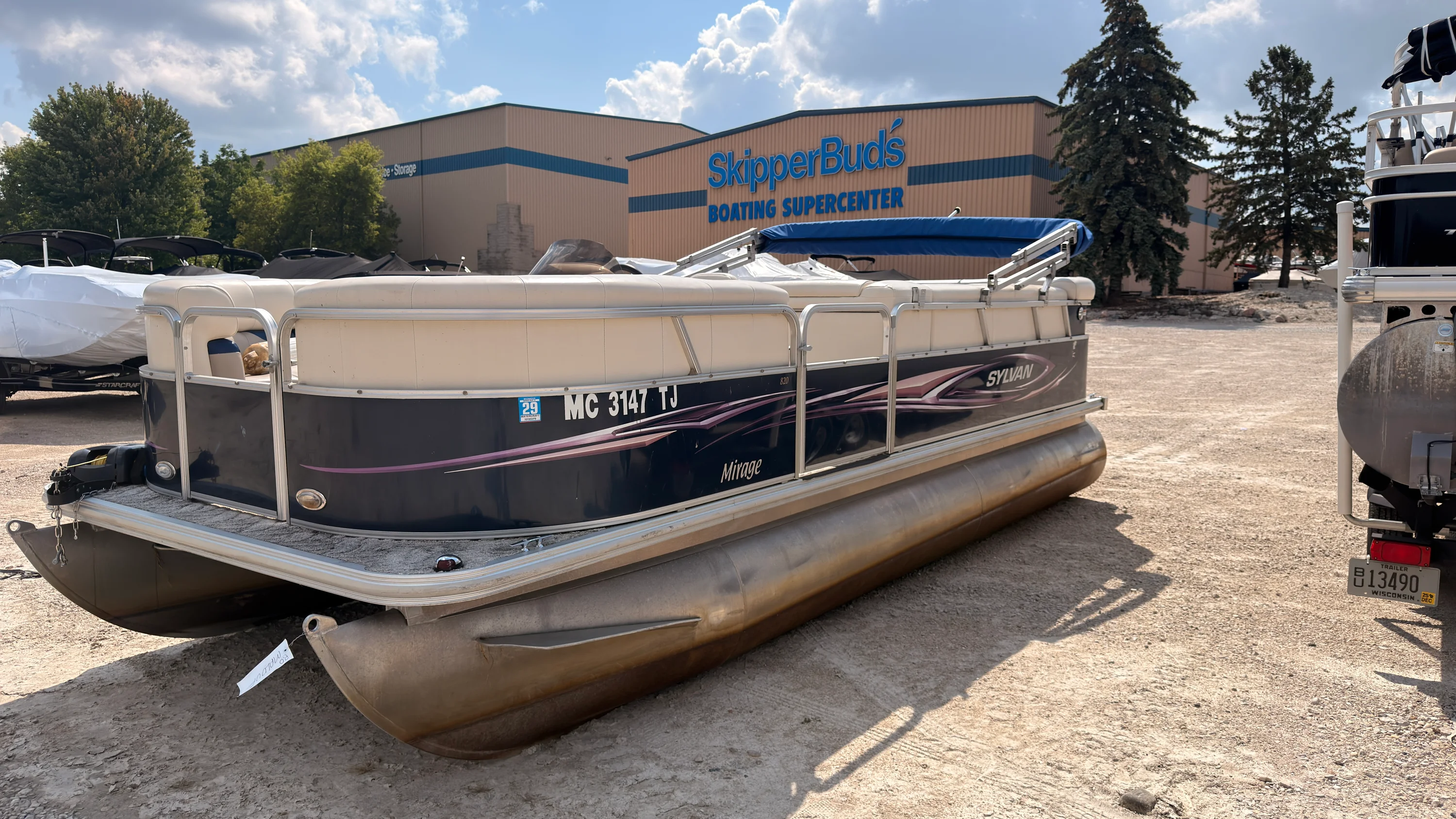 2011 Sylvan 820 MIRAGE Image Thumbnail #3