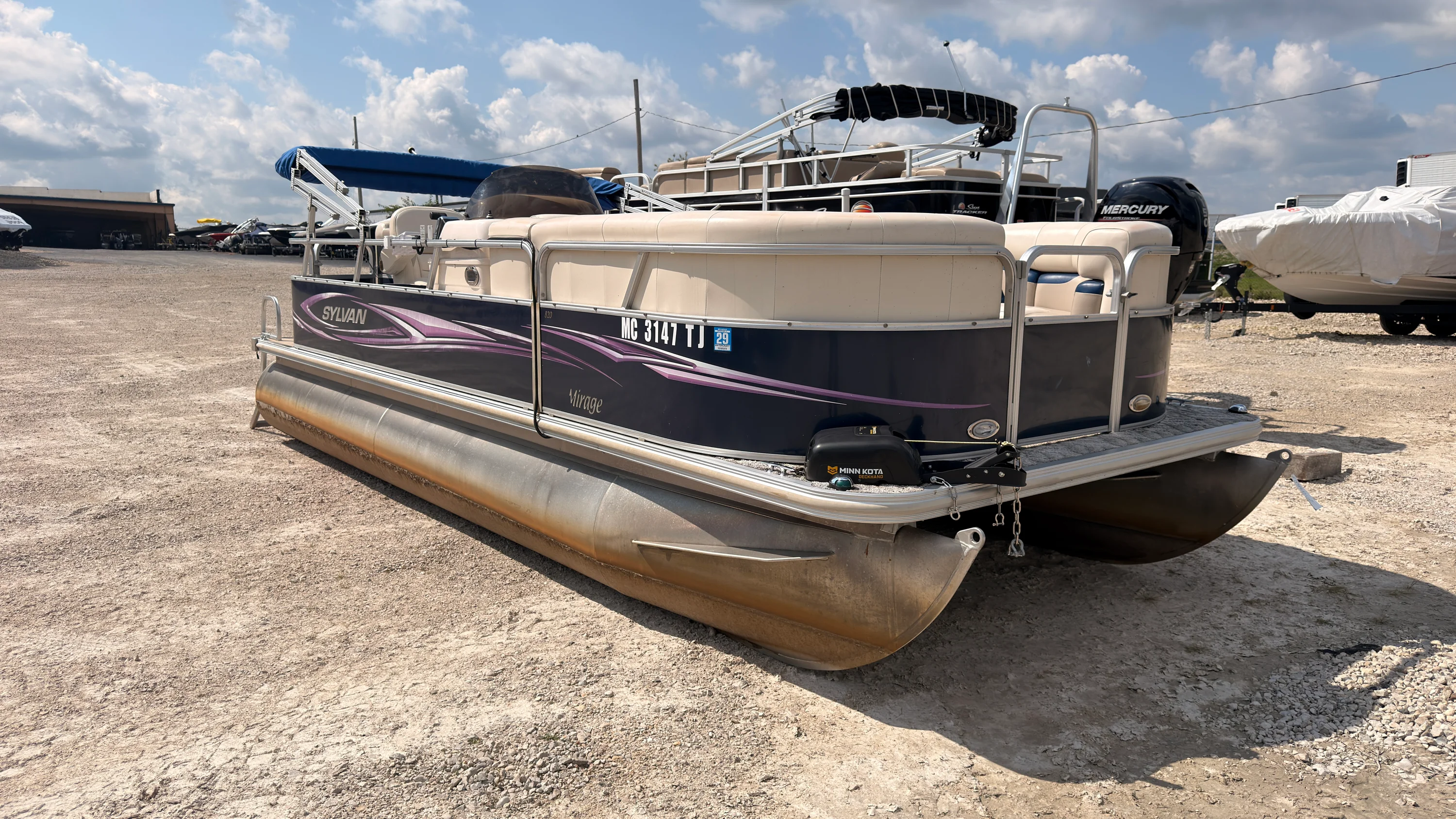 2011 Sylvan 820 MIRAGE Image Thumbnail #1