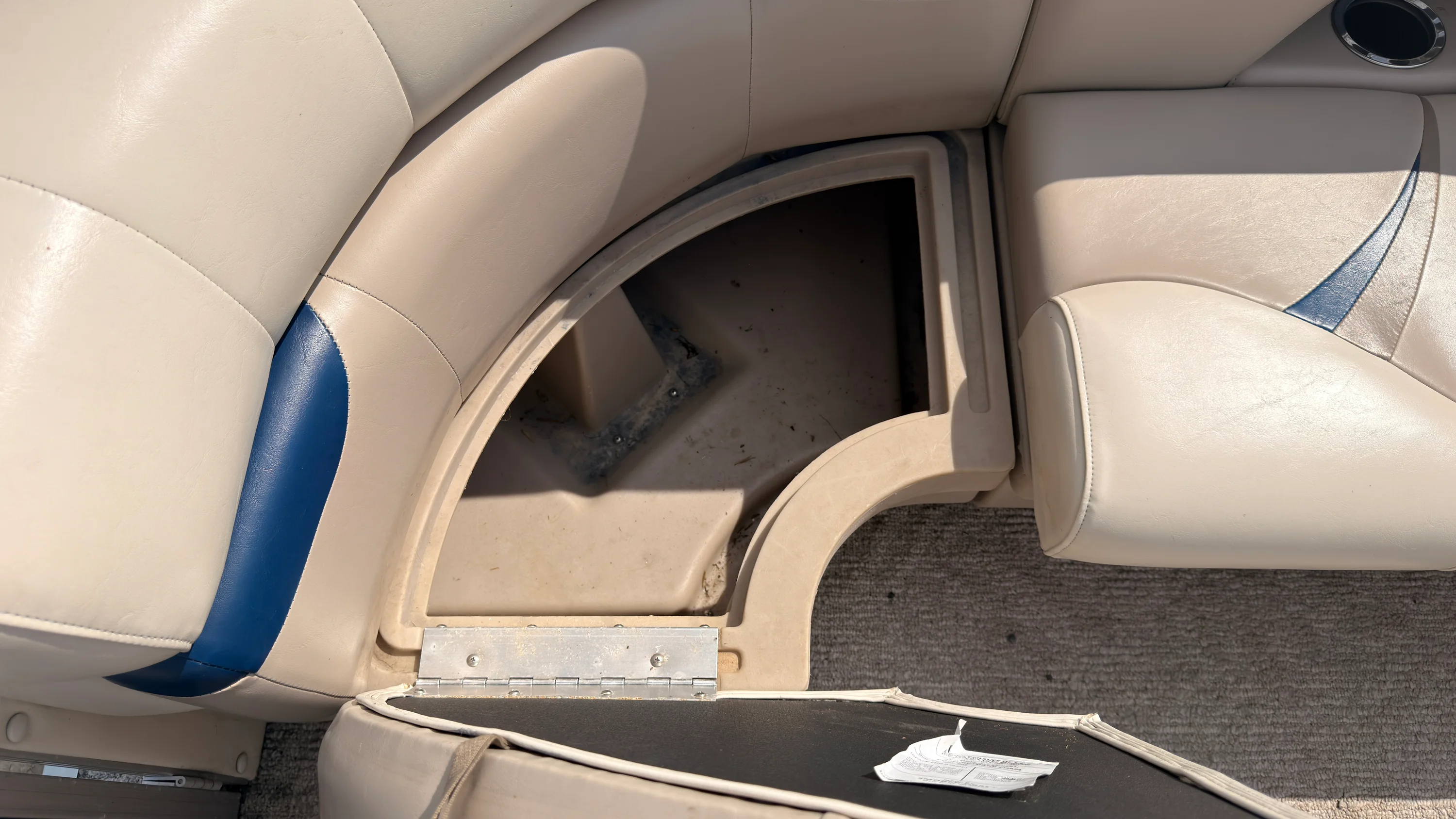 2011 Sylvan 820 MIRAGE Image Thumbnail #13