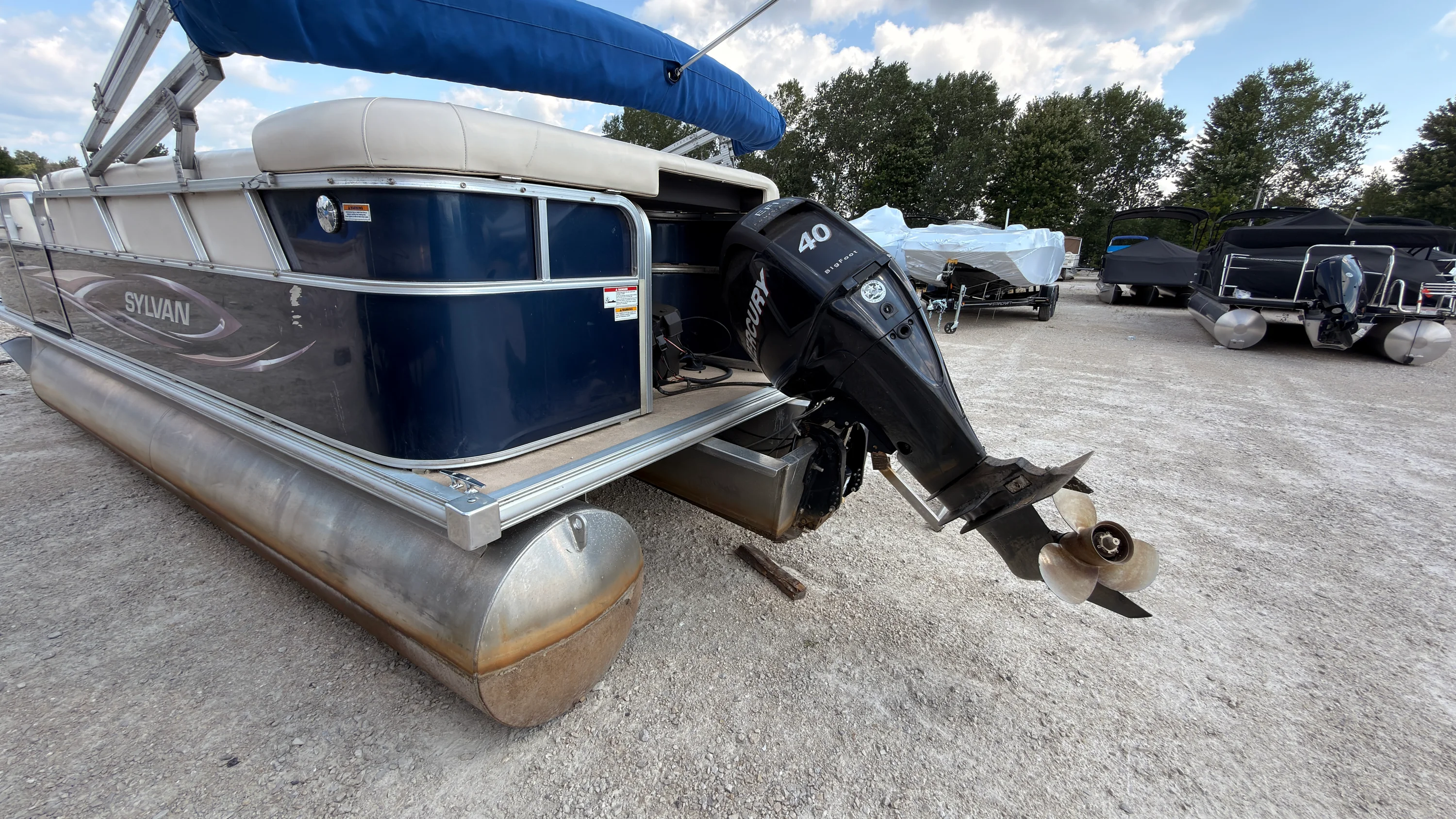 2011 Sylvan 820 MIRAGE Image Thumbnail #39
