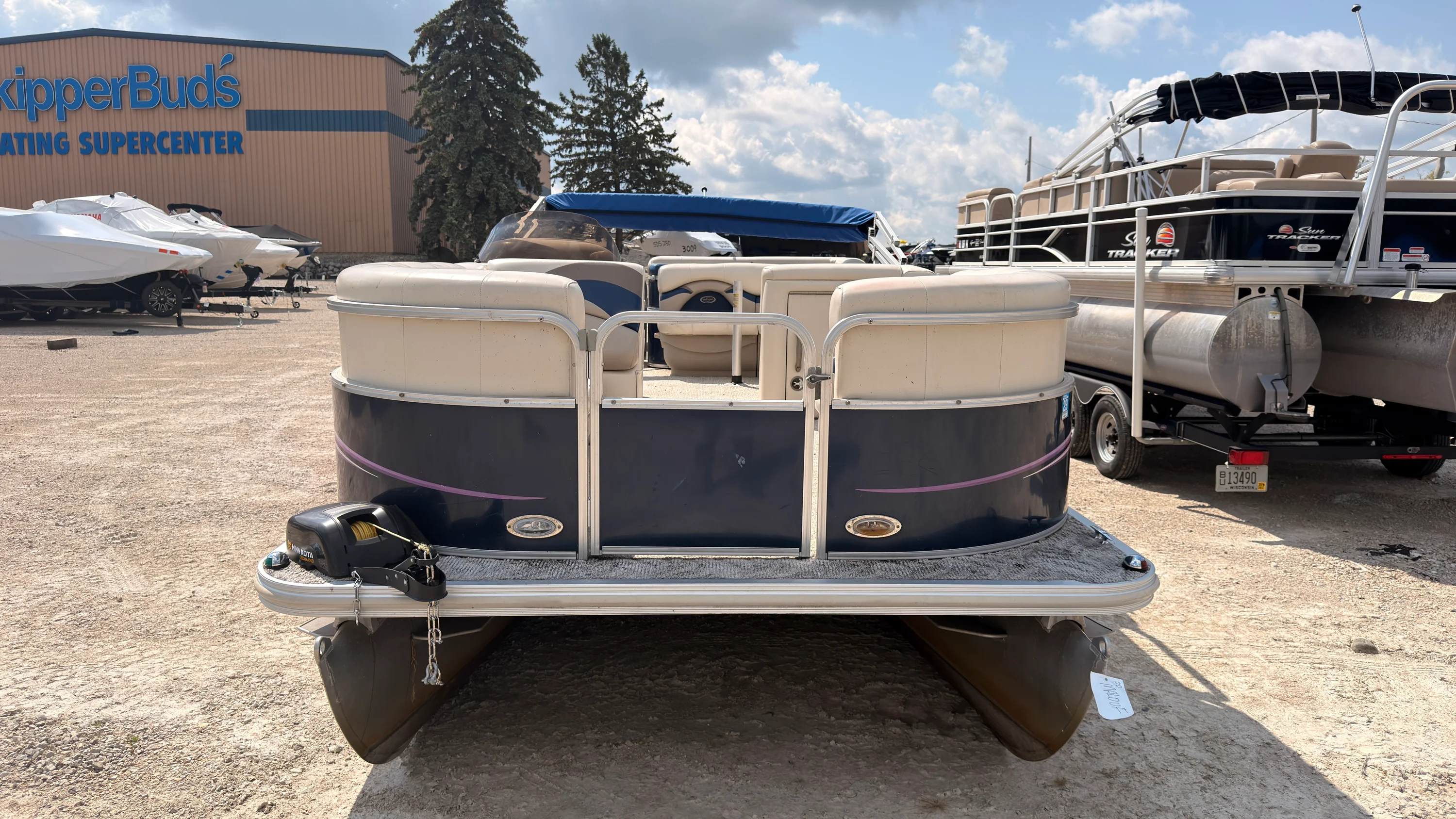2011 Sylvan 820 MIRAGE Image Thumbnail #2