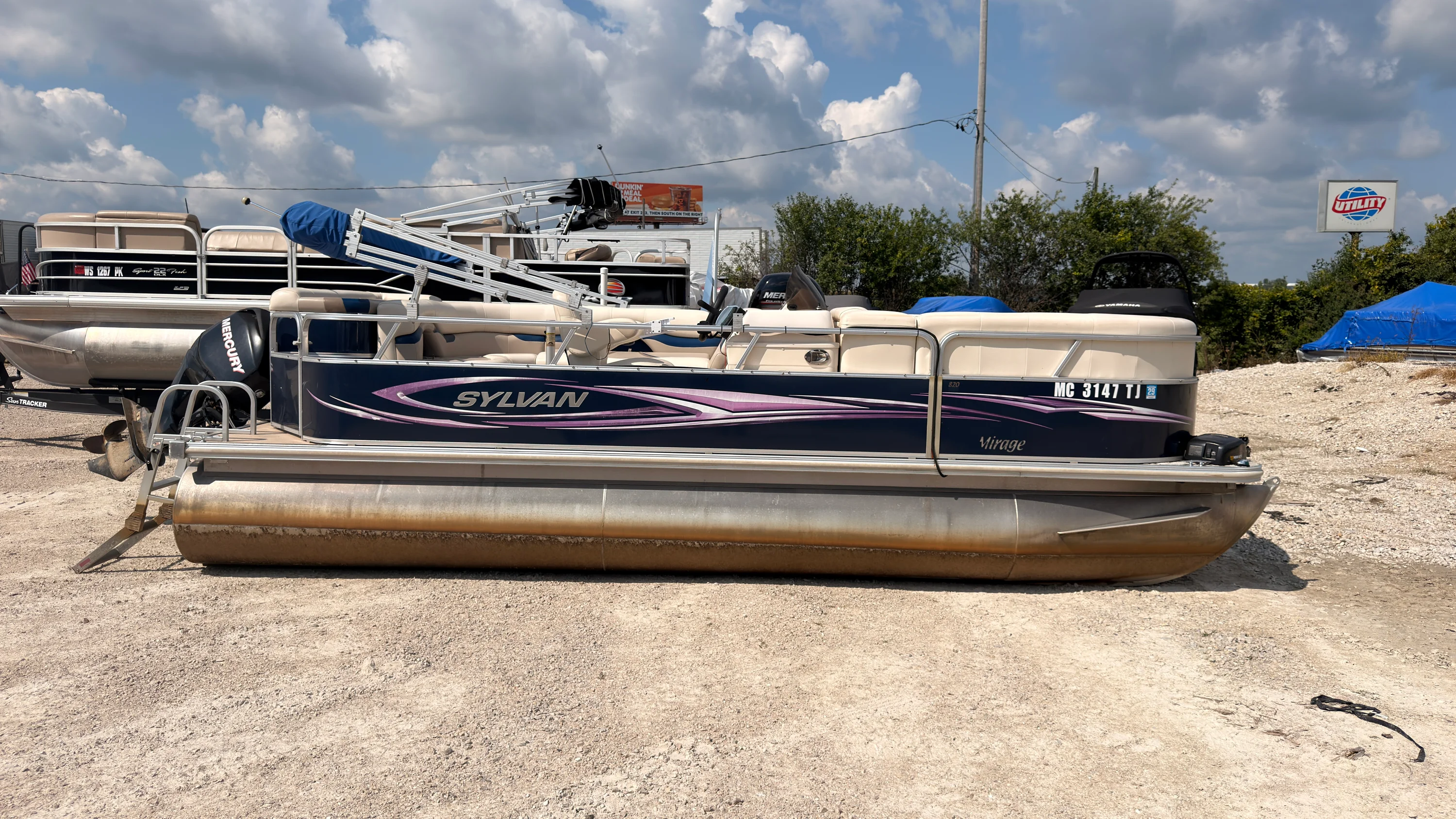 2011 Sylvan 820 MIRAGE Image Thumbnail #0