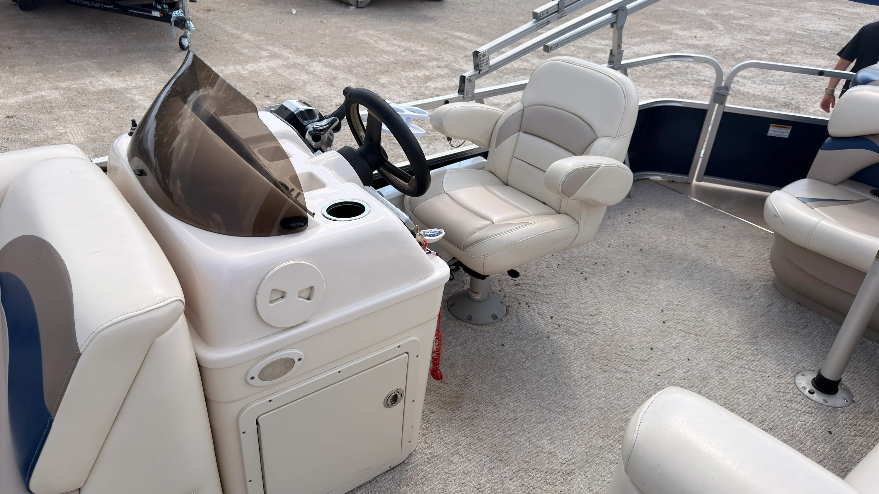 2011 Sylvan 820 MIRAGE Image Thumbnail #22