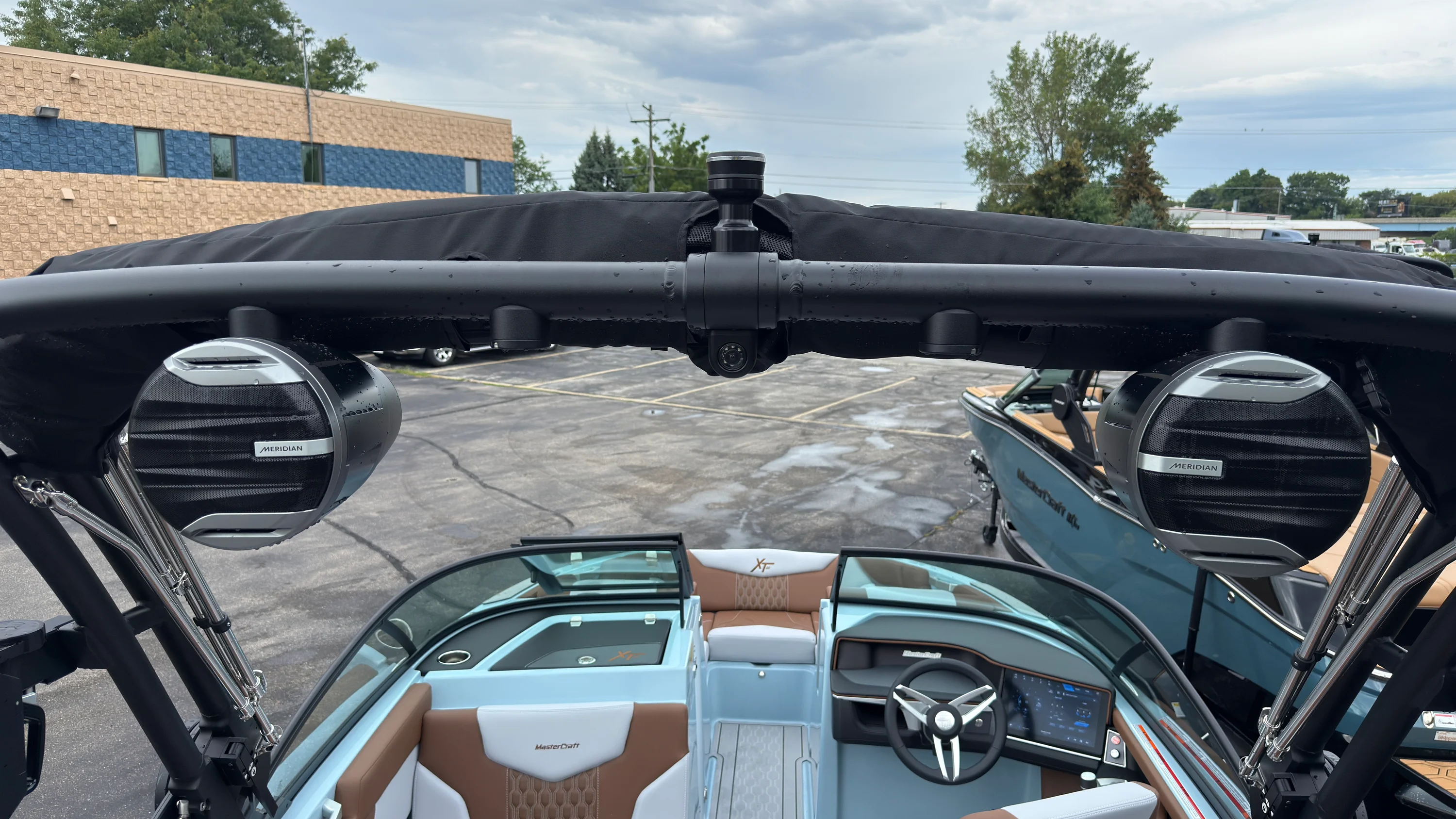 2027 Mastercraft XT20 Image Thumbnail #16
