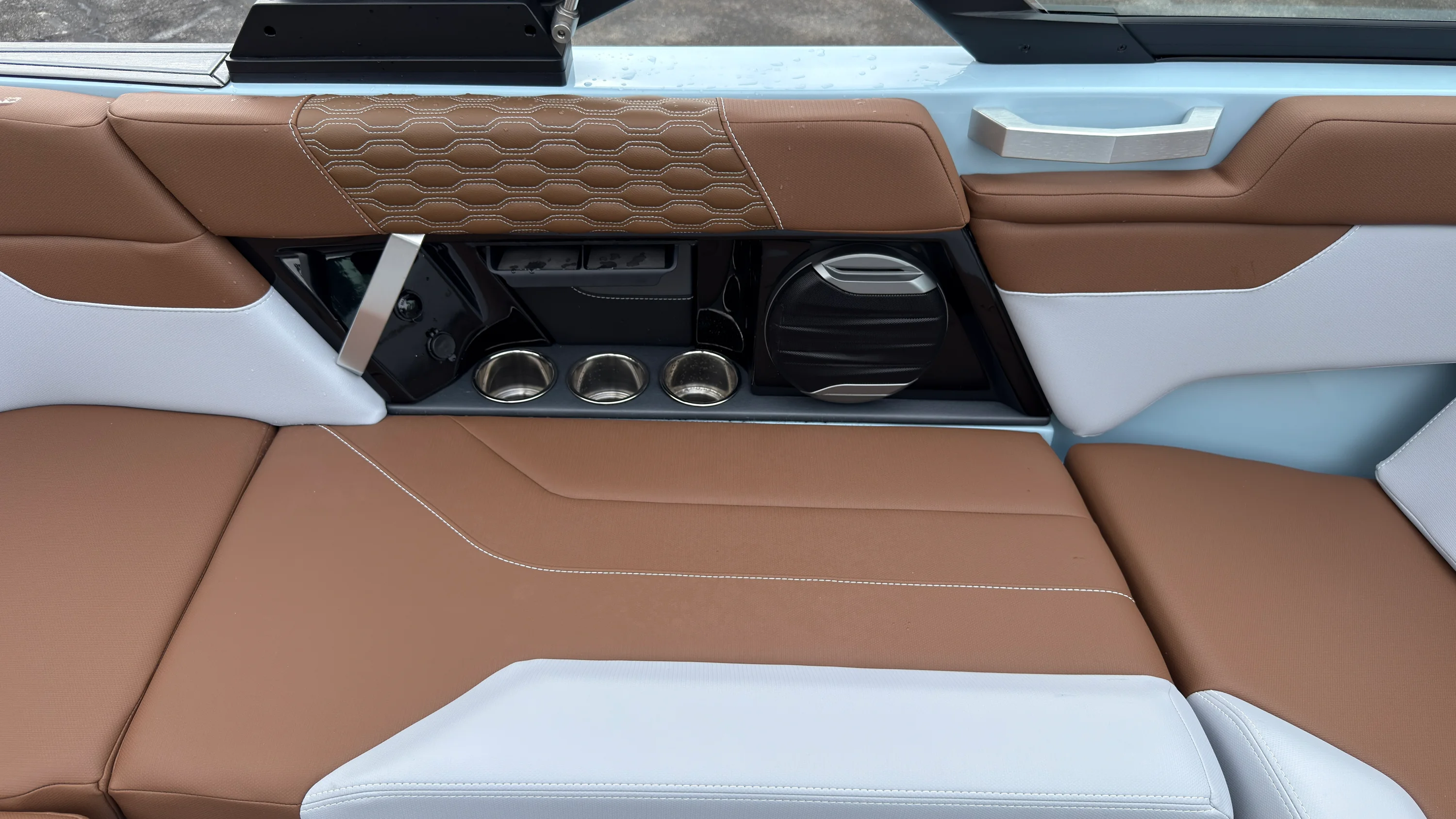 2027 Mastercraft XT20 Image Thumbnail #26