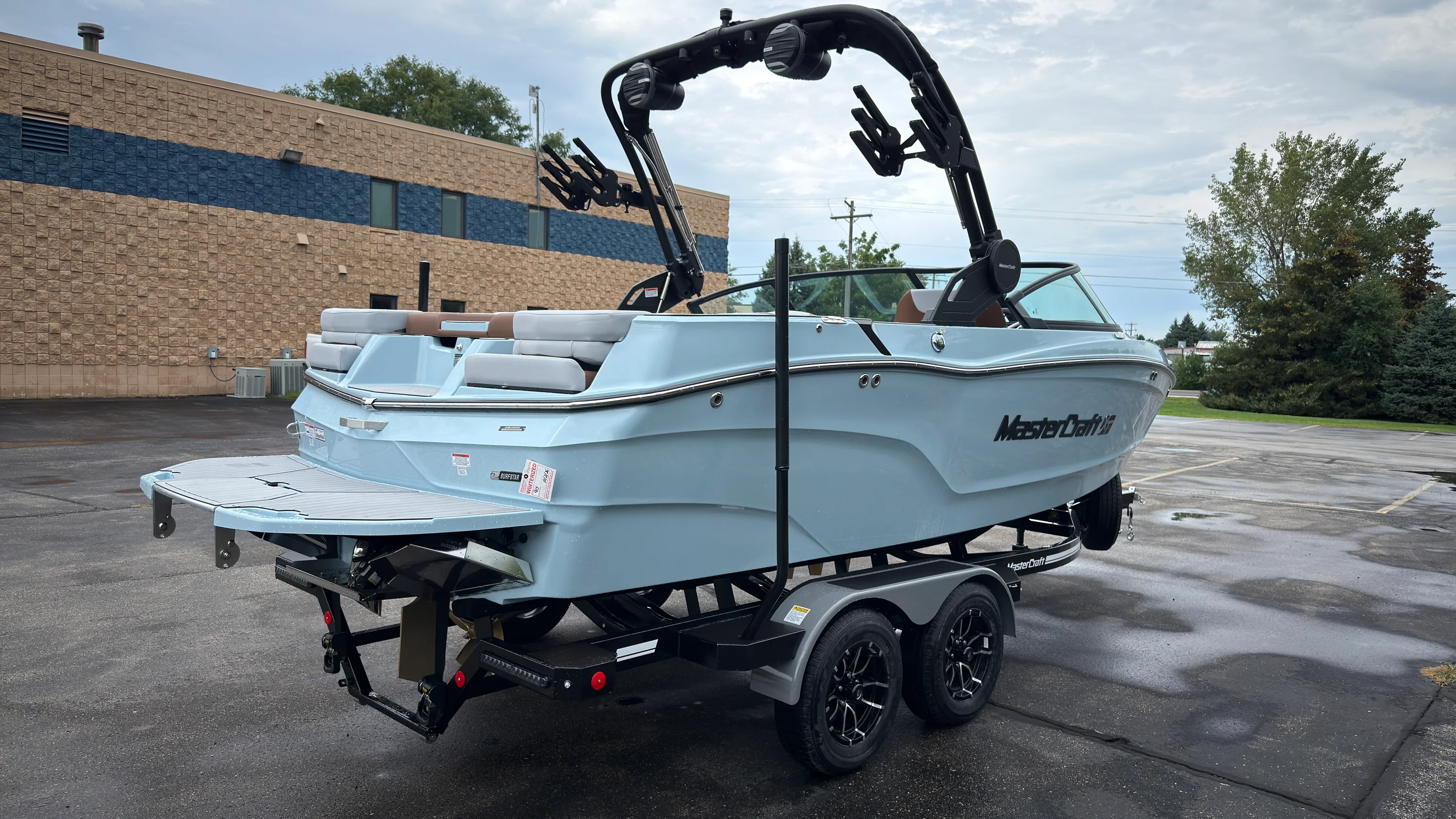 2027 Mastercraft XT20 Image Thumbnail #5