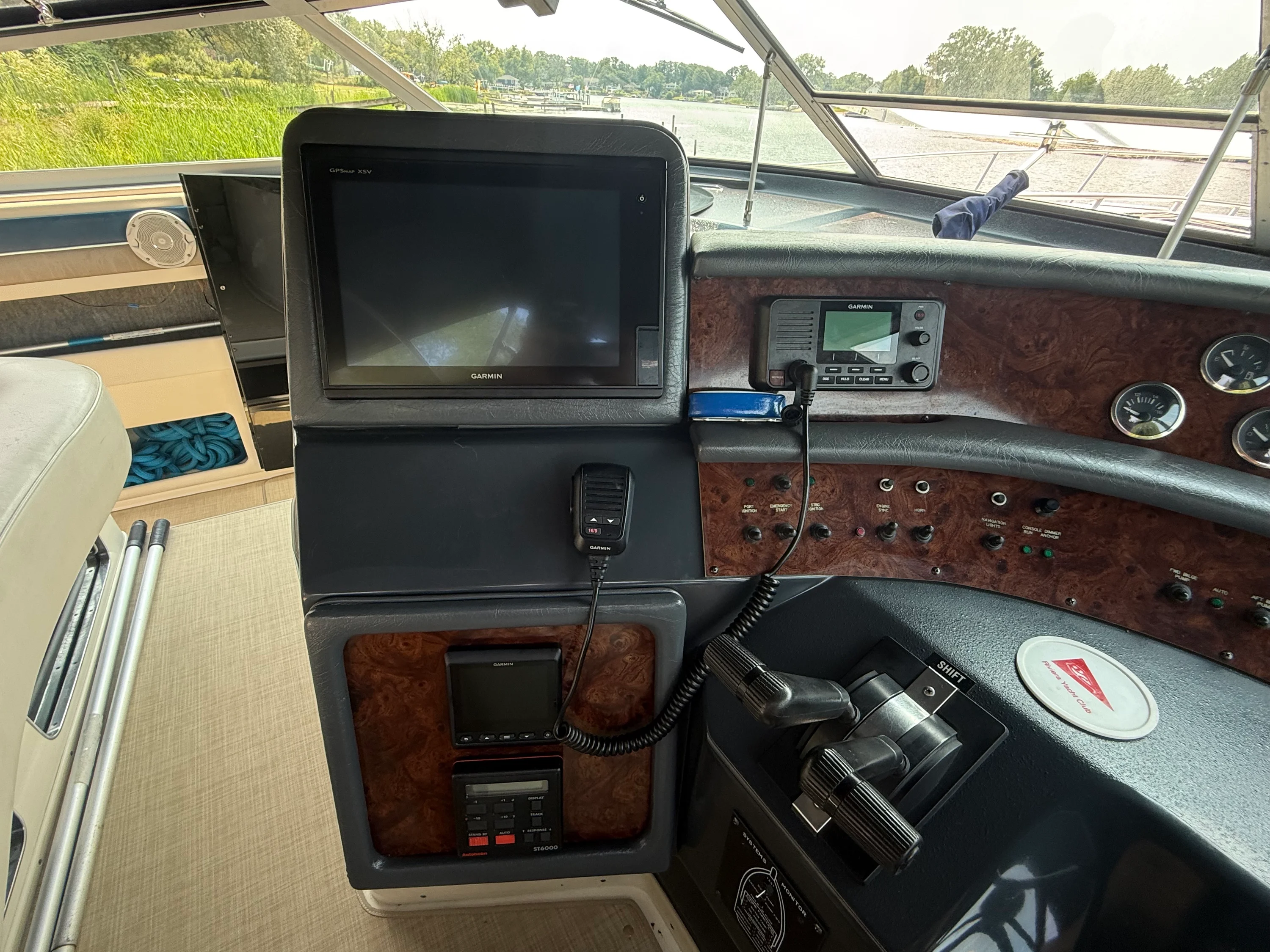 1993 Sea Ray 44 SUNDANCER Image Thumbnail #16